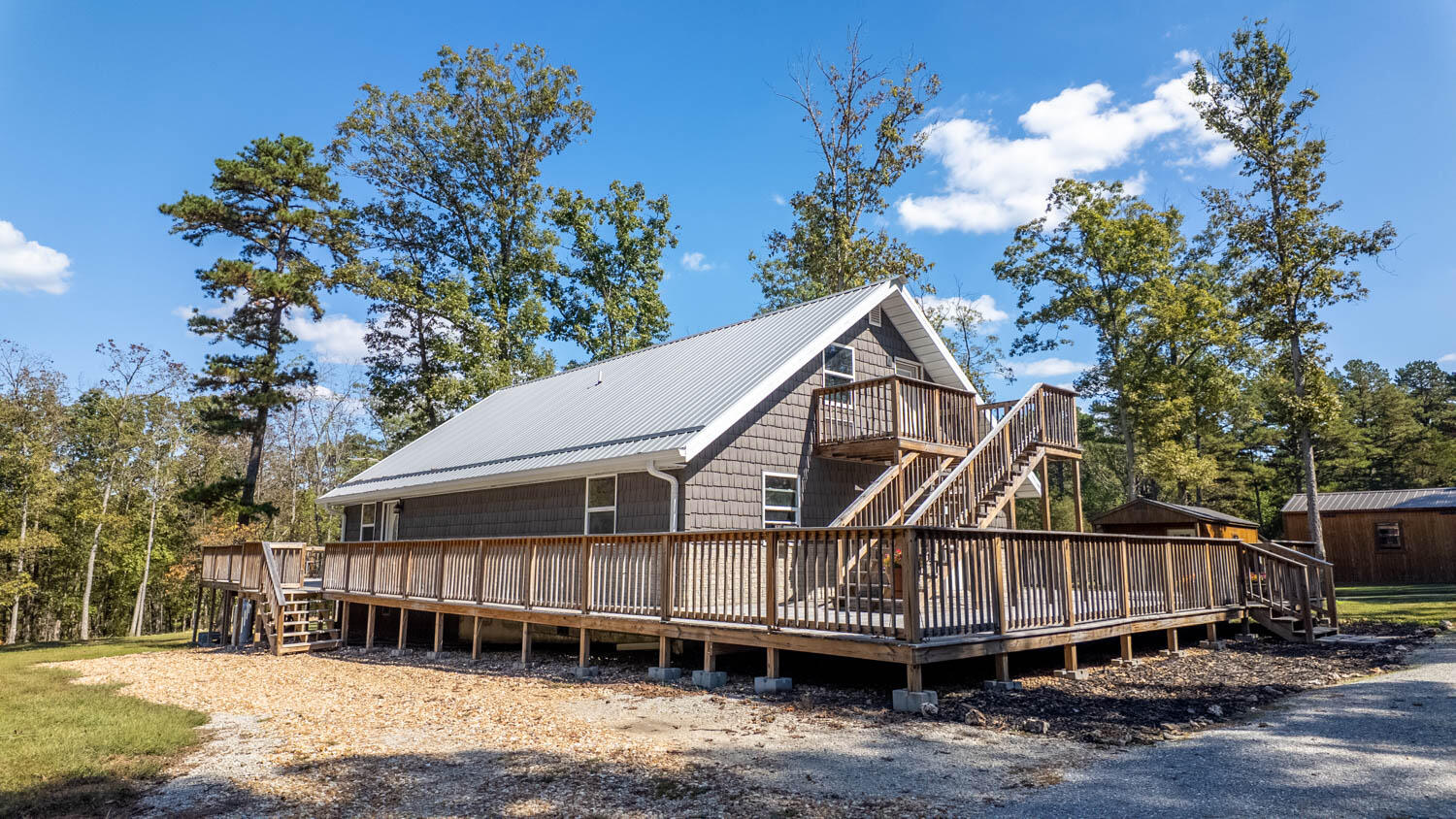 16051 Forrest Drive Property Photo 25