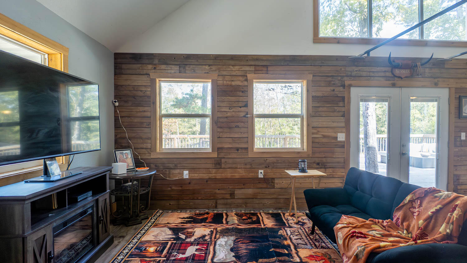 16051 Forrest Drive Property Photo 28