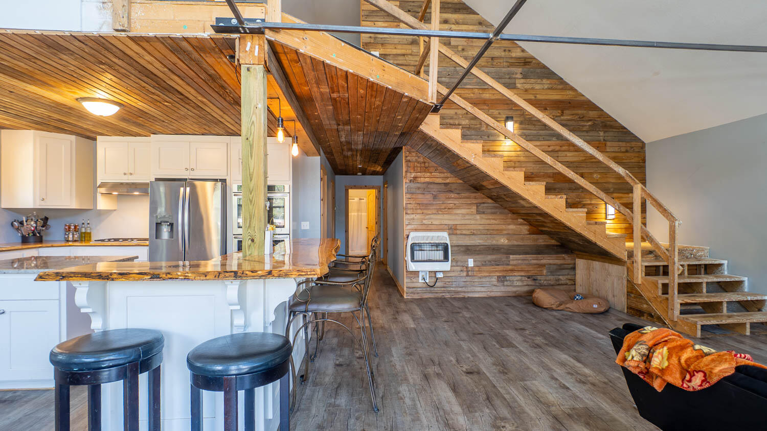 16051 Forrest Drive Property Photo 34