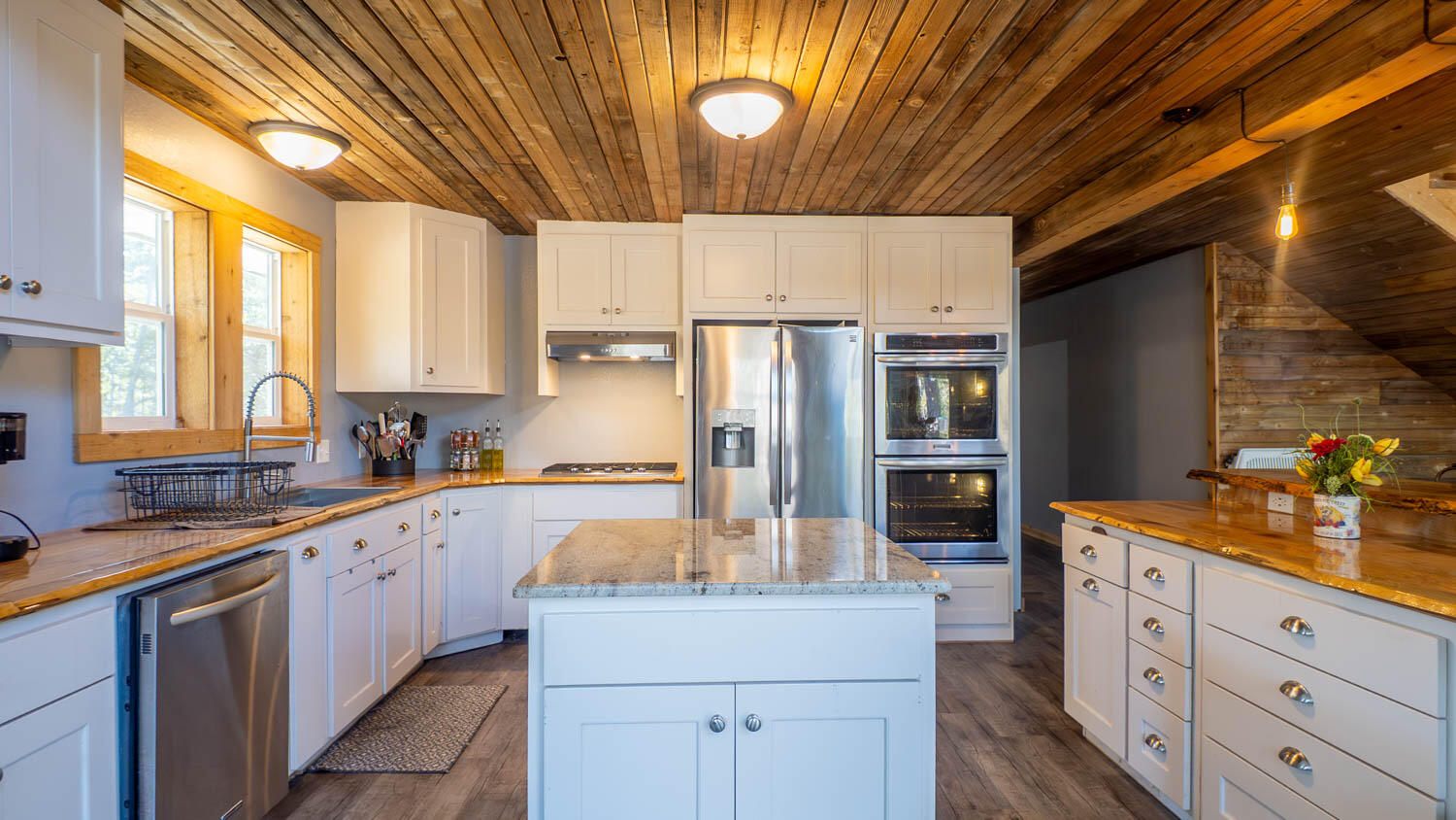 16051 Forrest Drive Property Photo 37