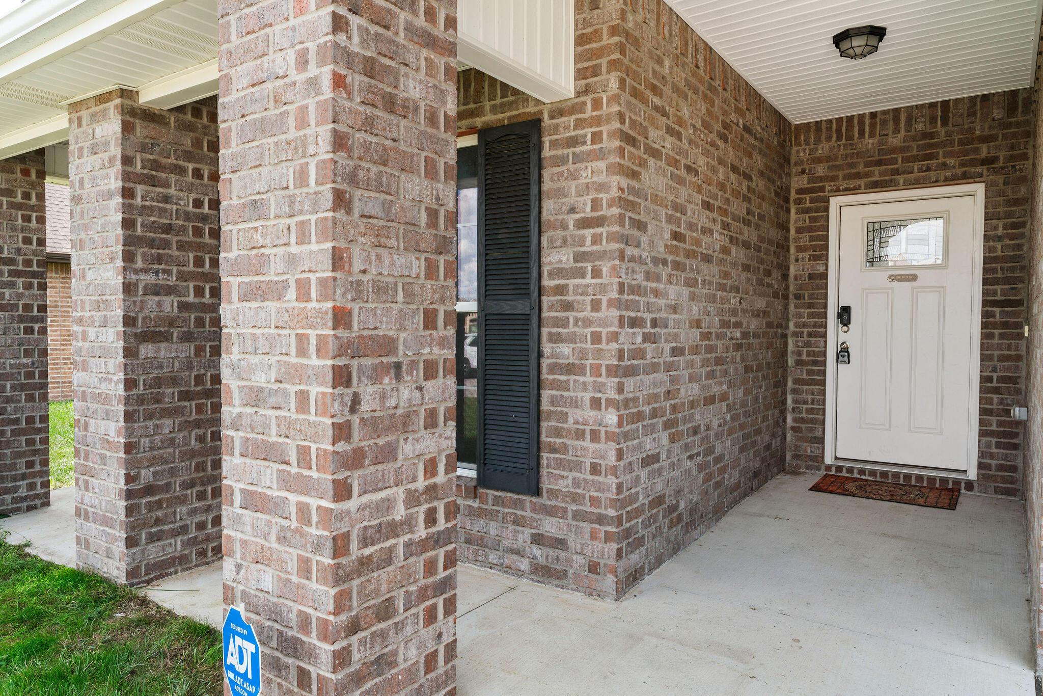 1740 Betenbough Way Property Photo 5