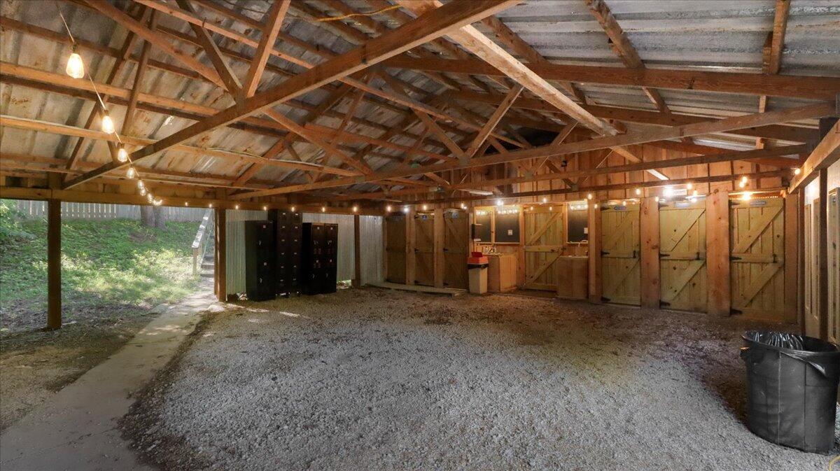 49912 East State Highway 14 Property Photo 19