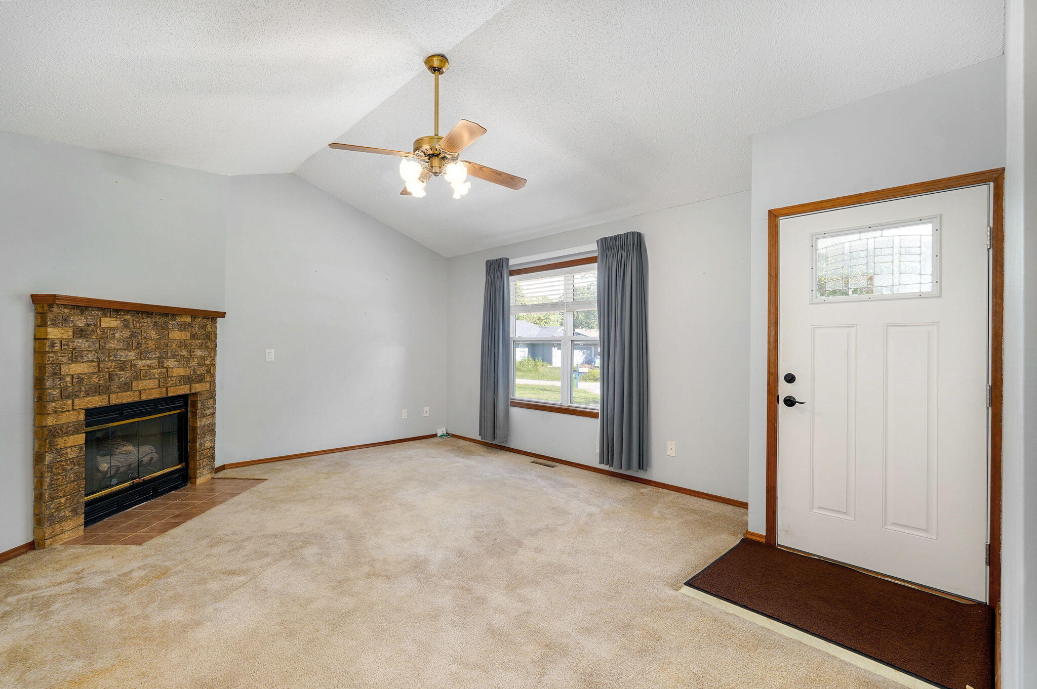 3707 South Swan Court Property Photo 7