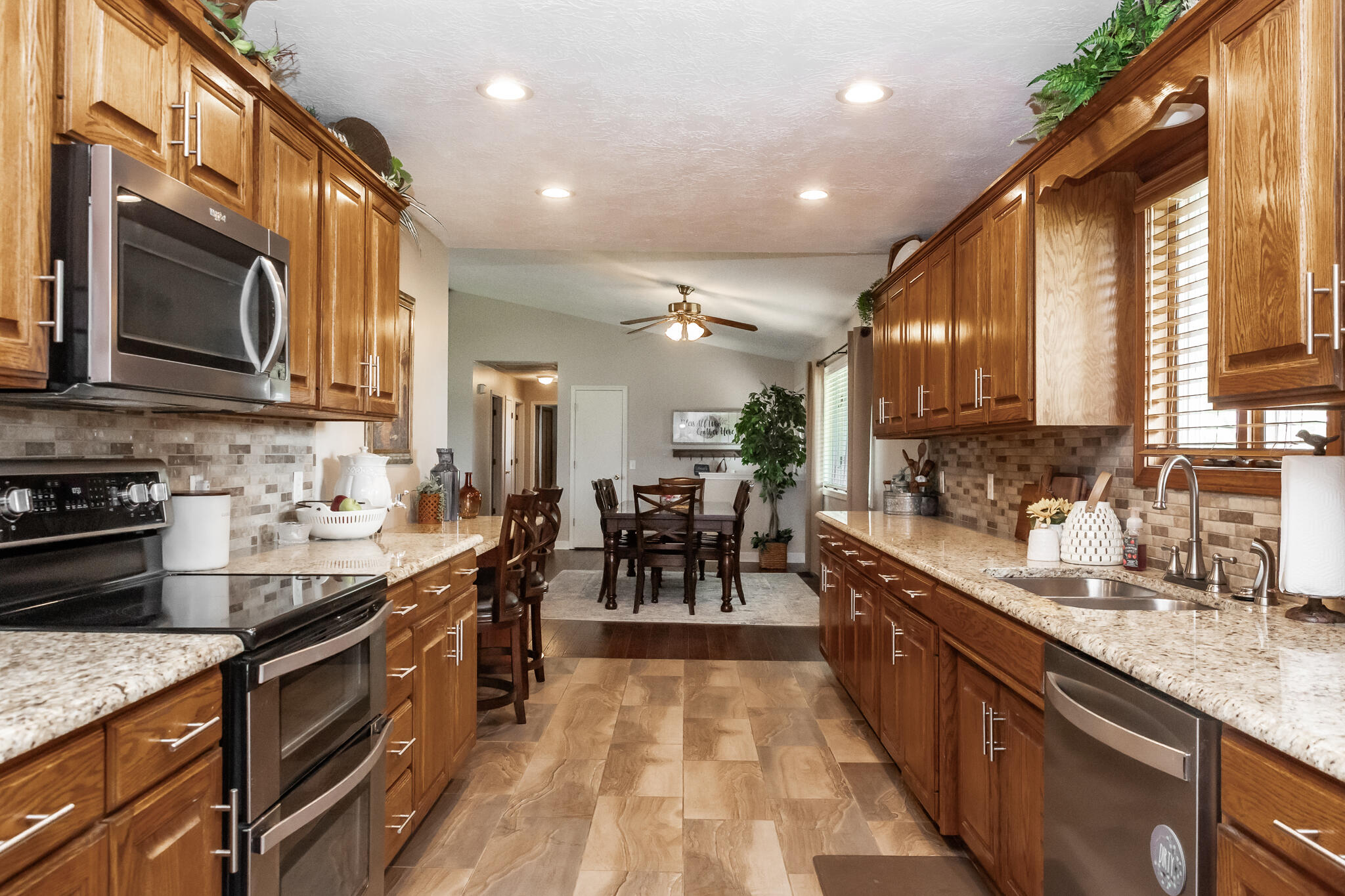 249 State Highway 73 Property Photo 6