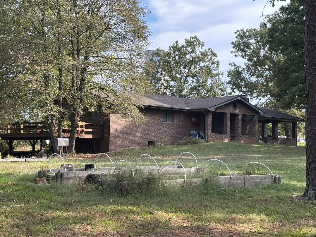 9023 State Highway 19 Property Photo 1