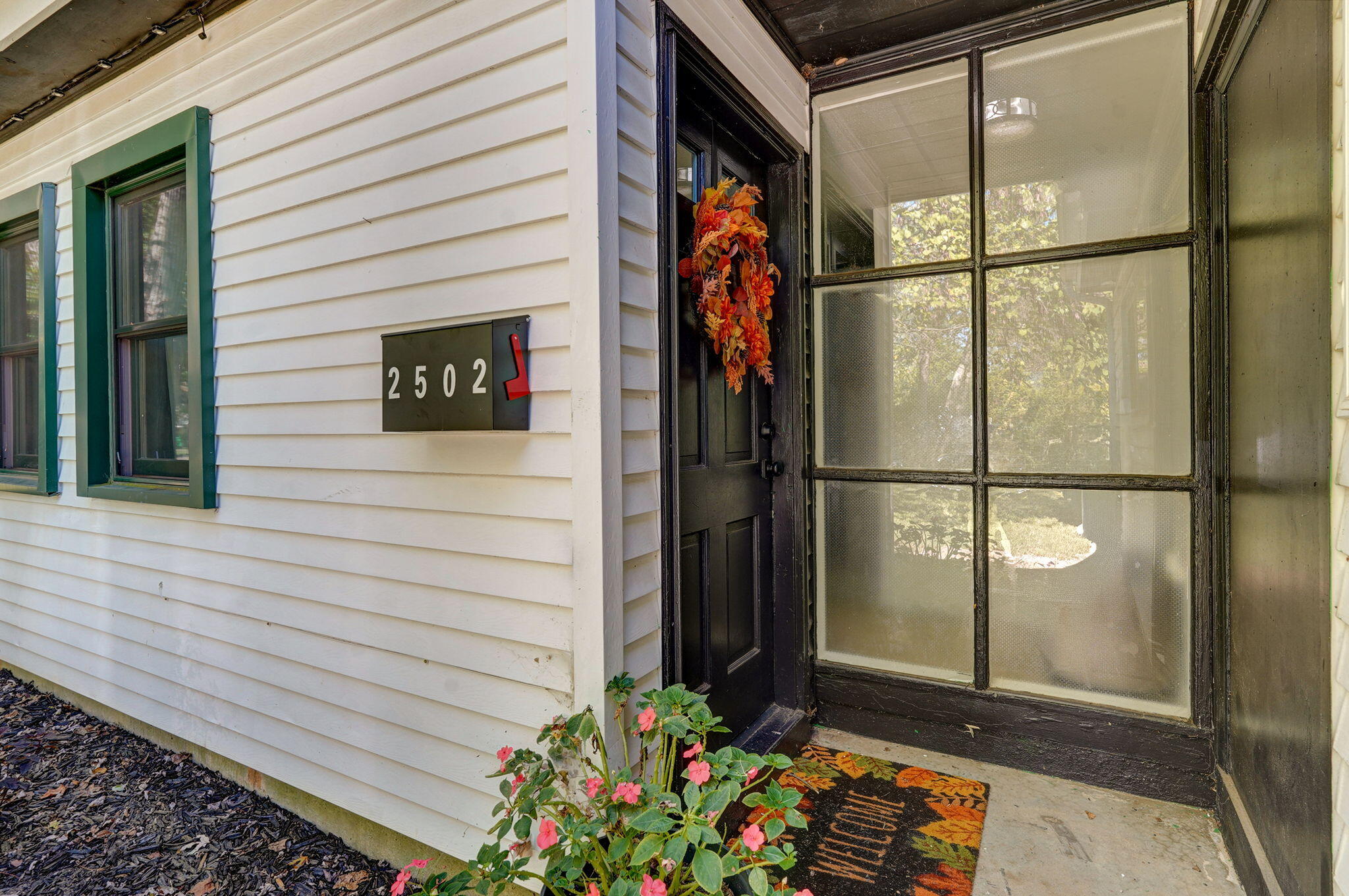 2502 East Cedar Lane Property Photo 1