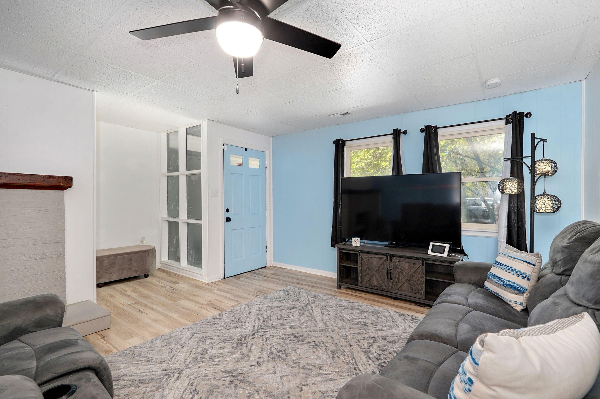 2502 East Cedar Lane Property Photo 8