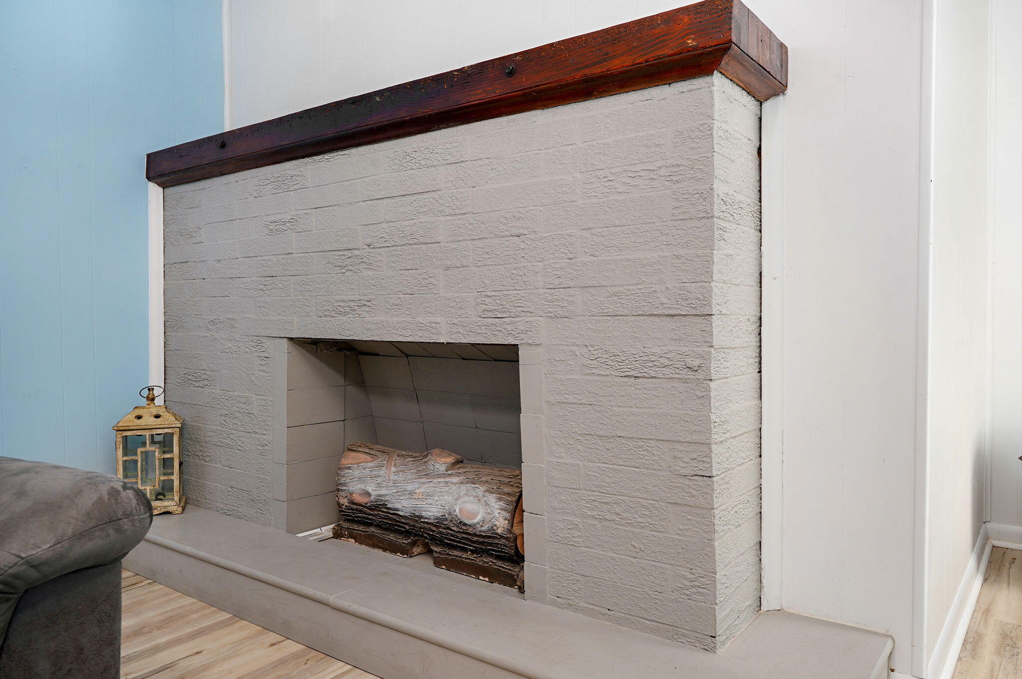 2502 East Cedar Lane Property Photo 9