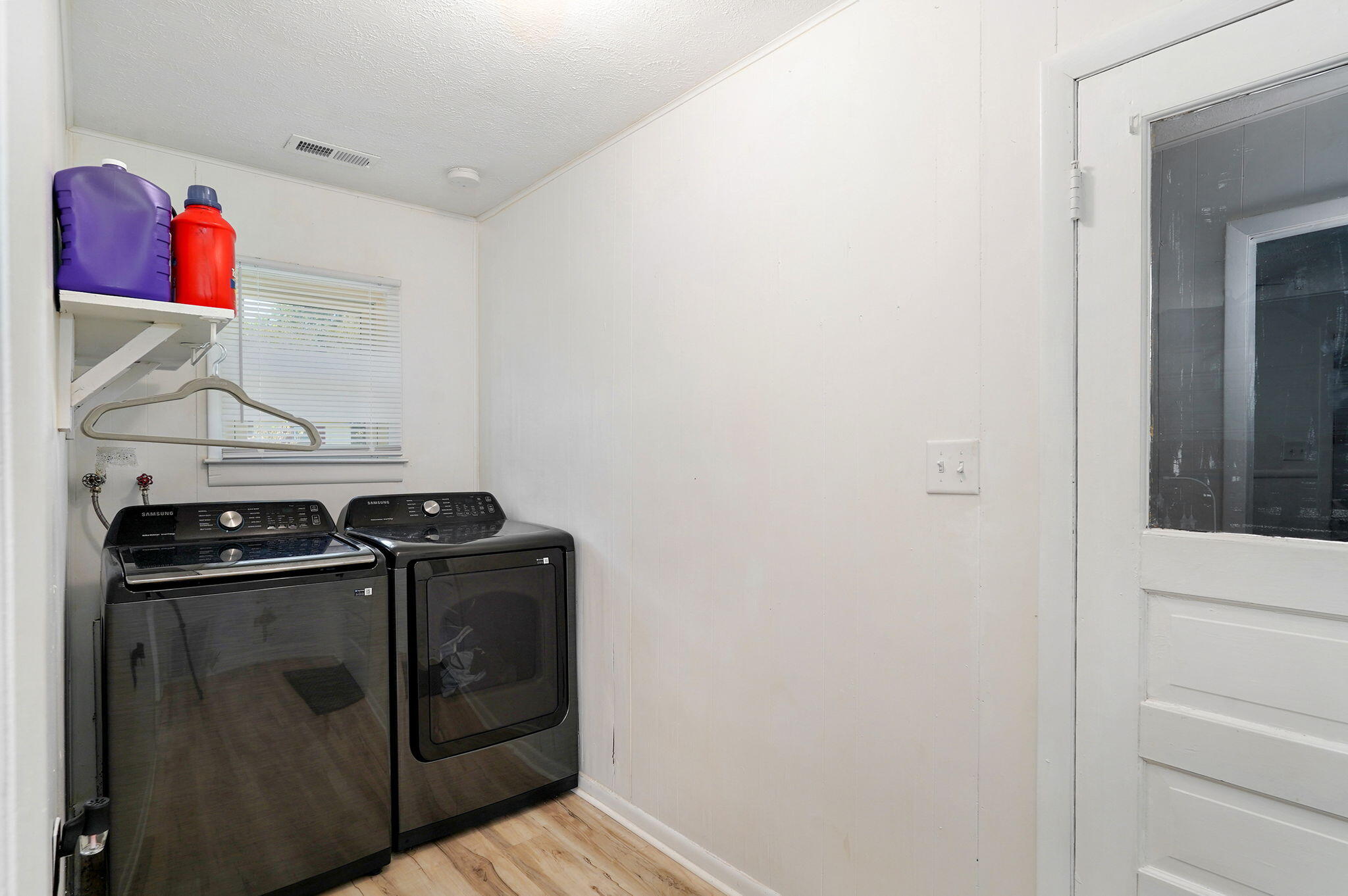 2502 East Cedar Lane Property Photo 16