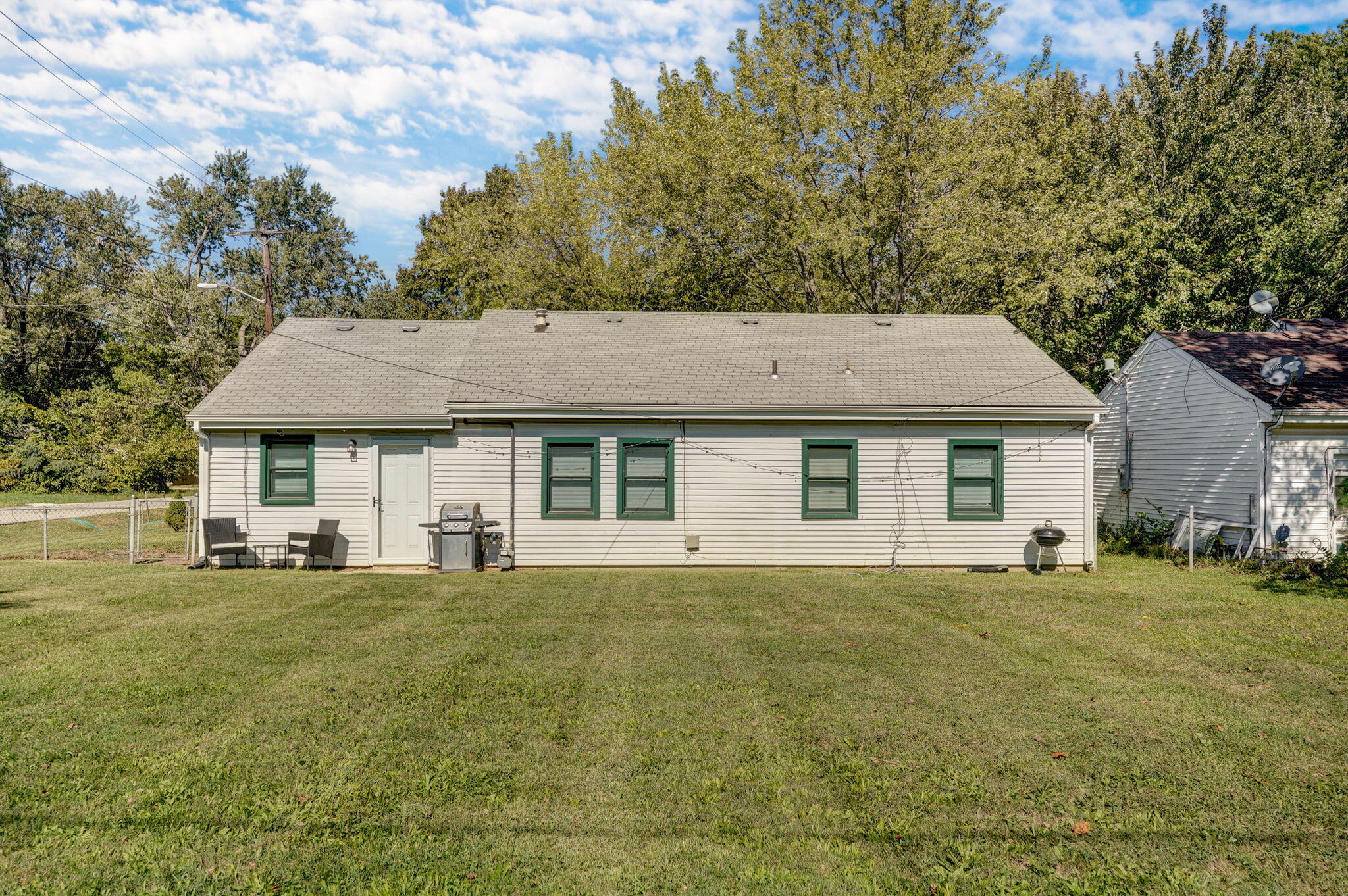 2502 East Cedar Lane Property Photo 24