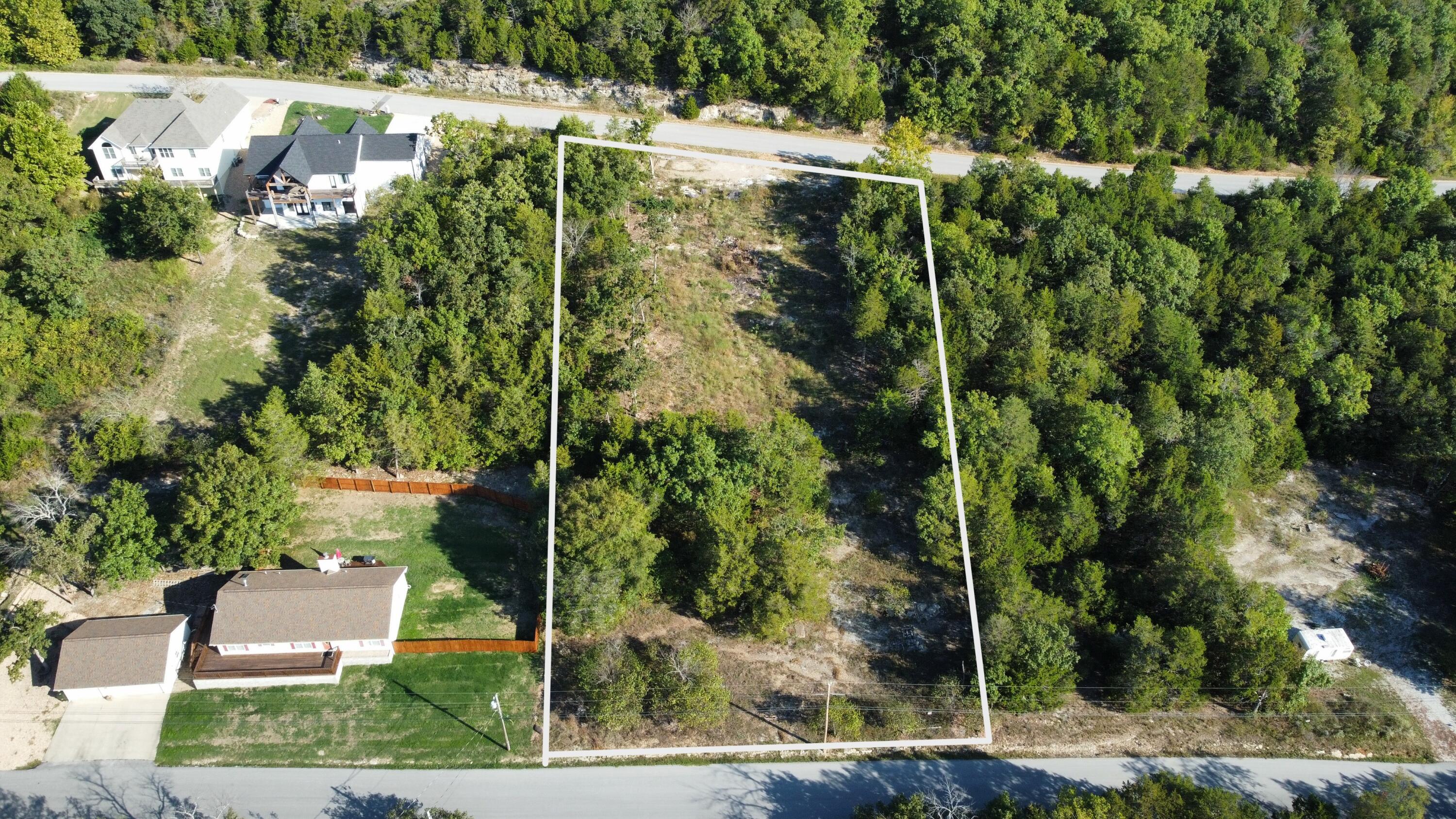 931 Crescent Drive Property Photo 4