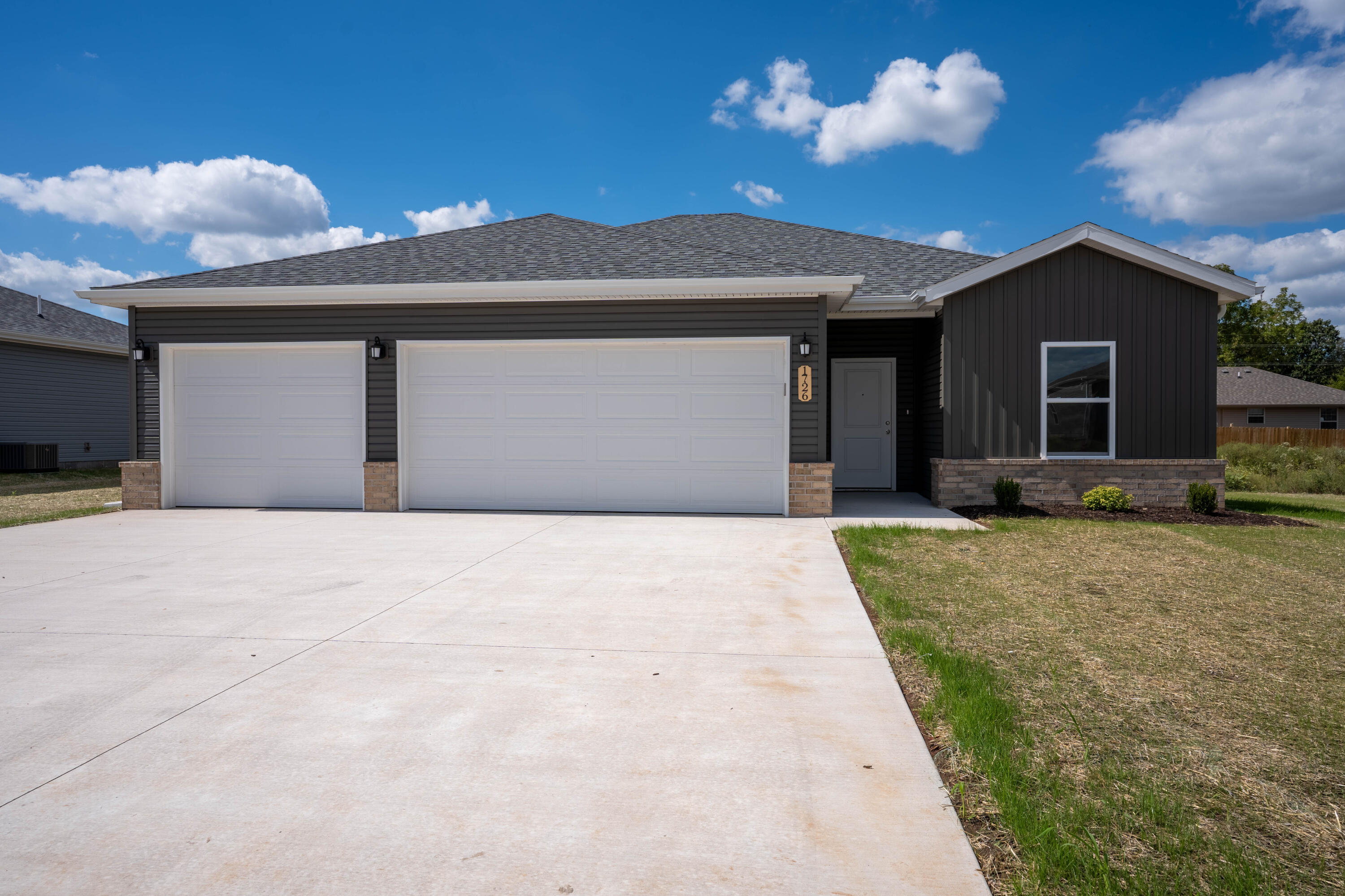 1726 Cash Drive Property Photo 1