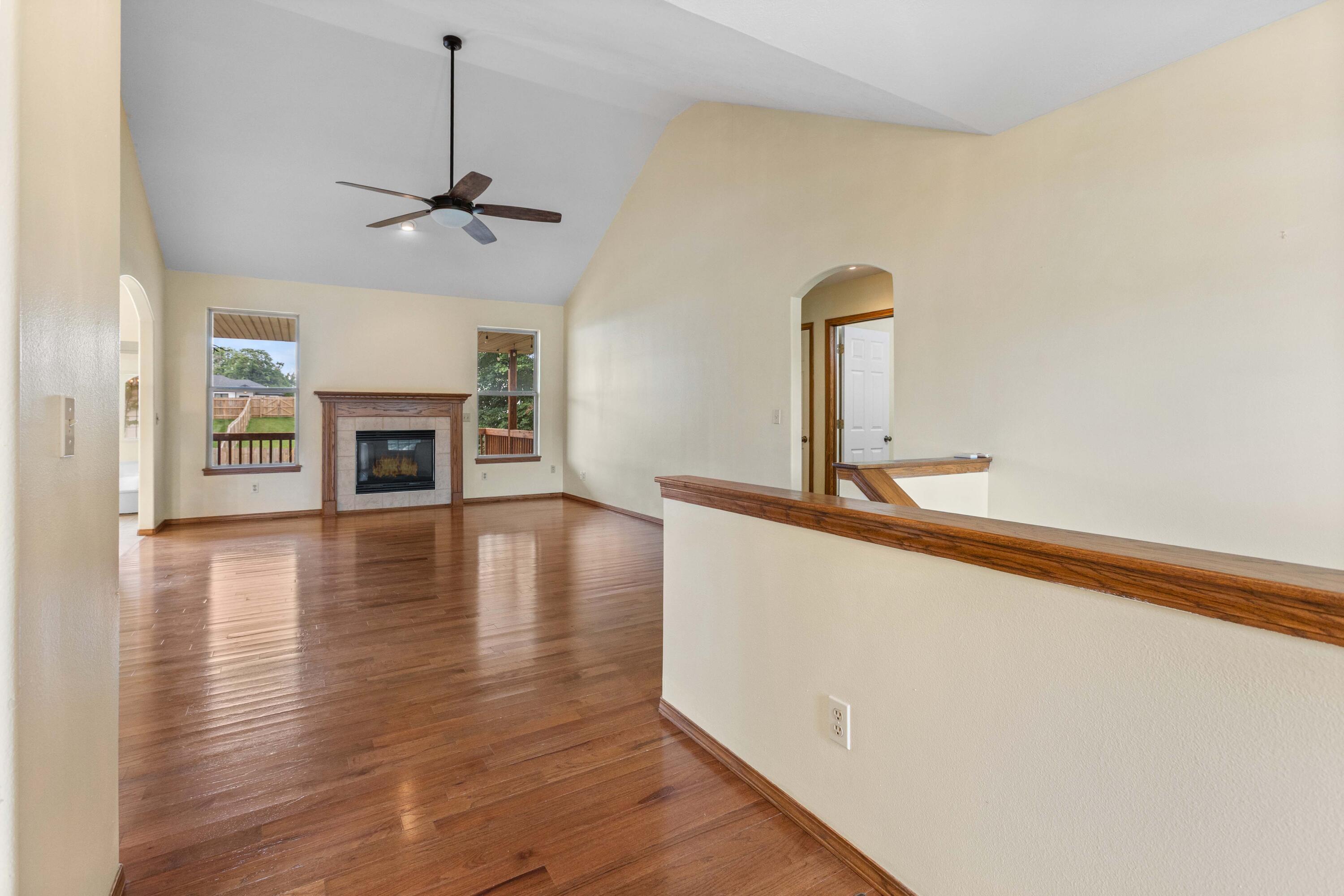 527 Piperpoint Property Photo 5