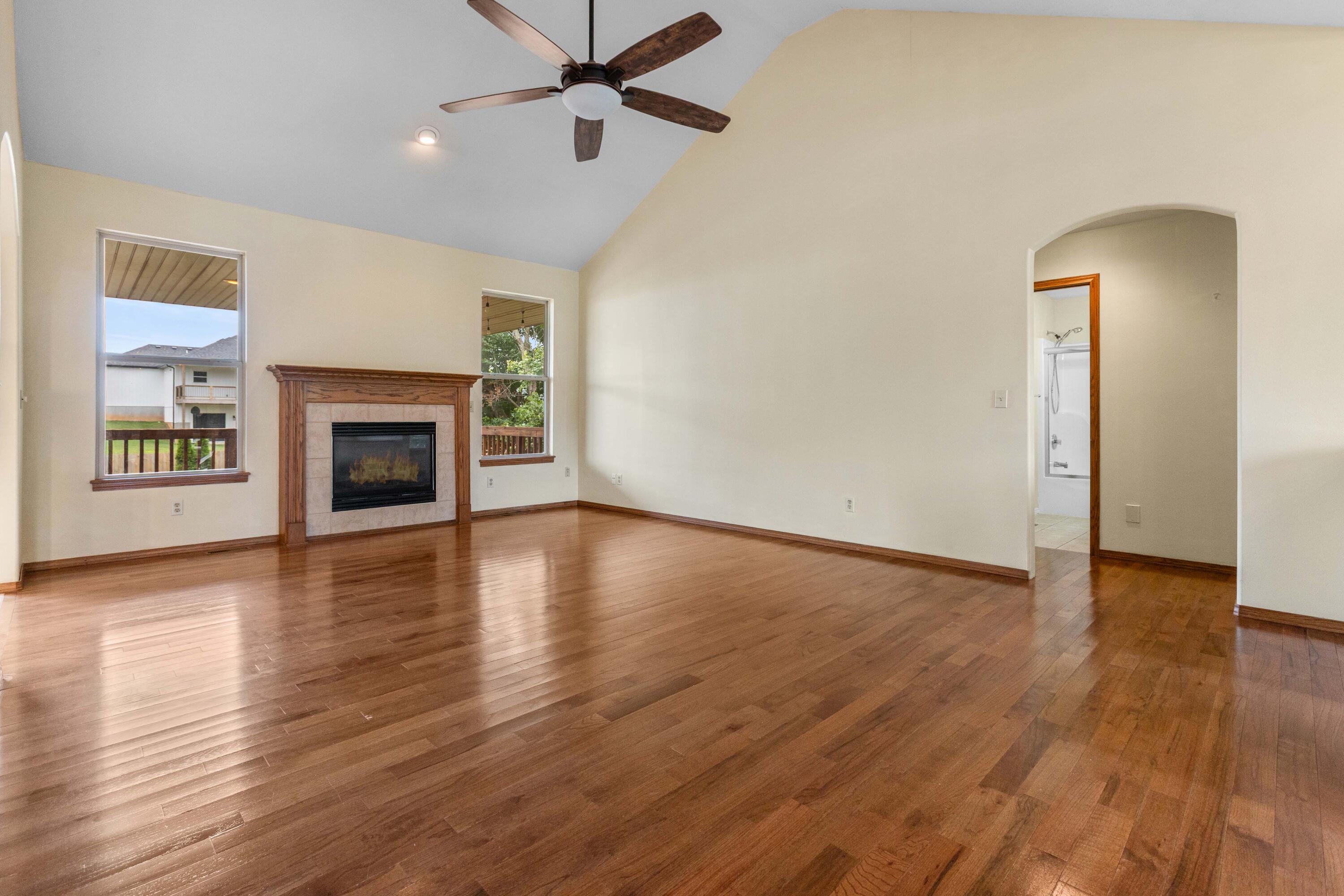 527 Piperpoint Property Photo 6