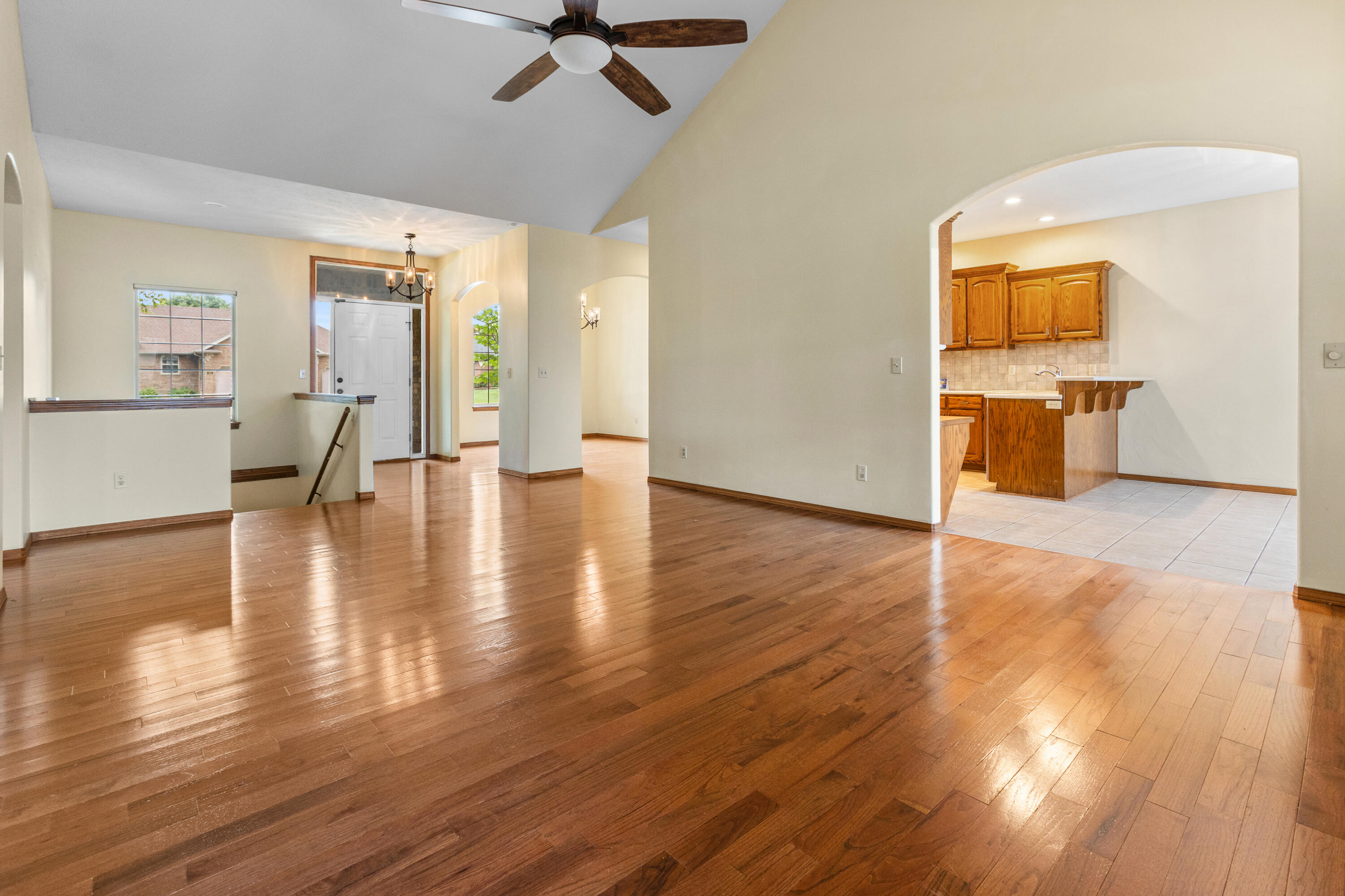 527 Piperpoint Property Photo 7