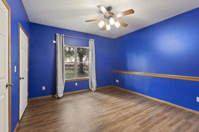 527 Piperpoint Property Photo 30