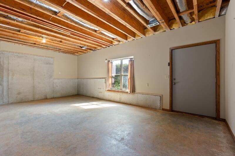 527 Piperpoint Property Photo 37