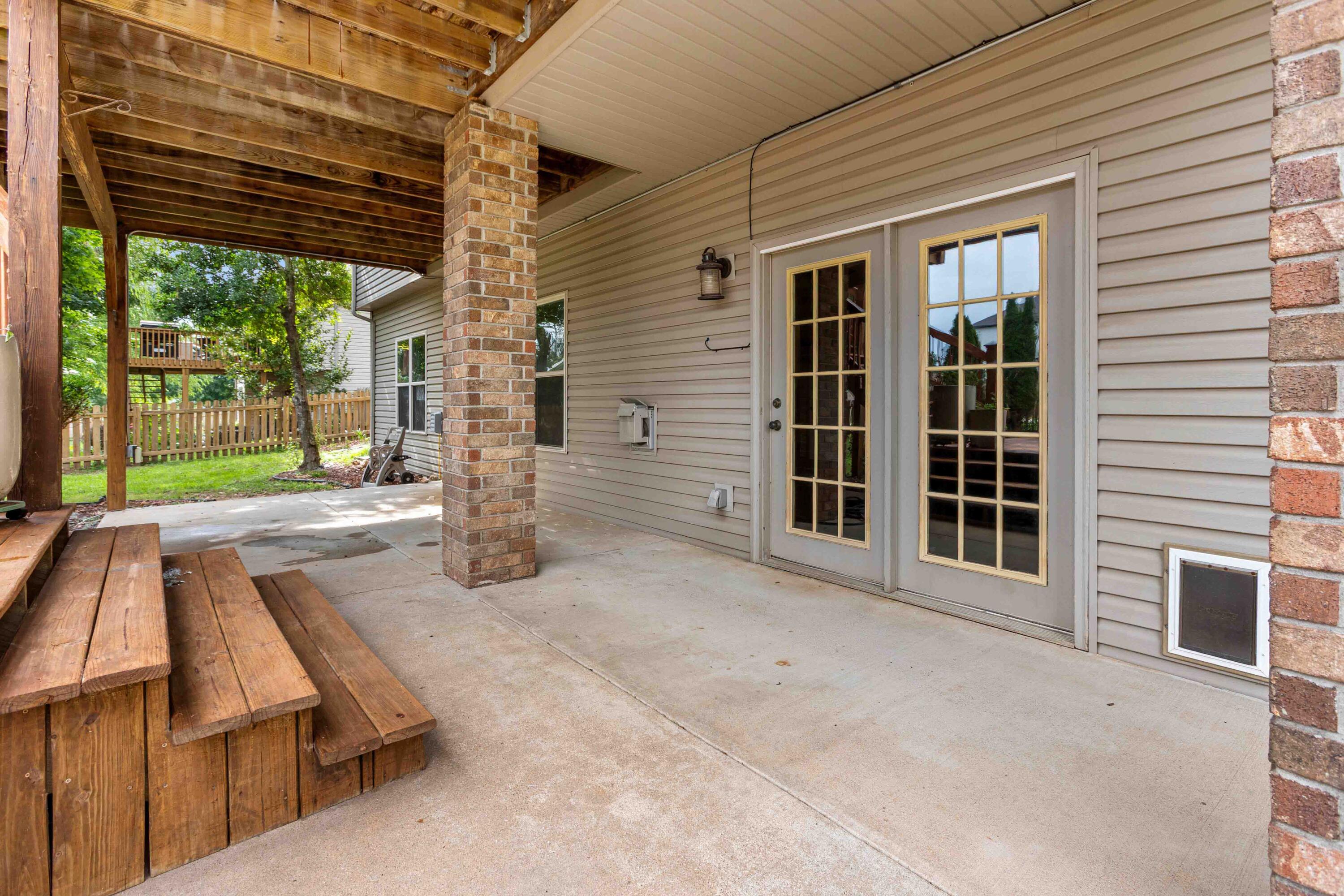 527 Piperpoint Property Photo 41