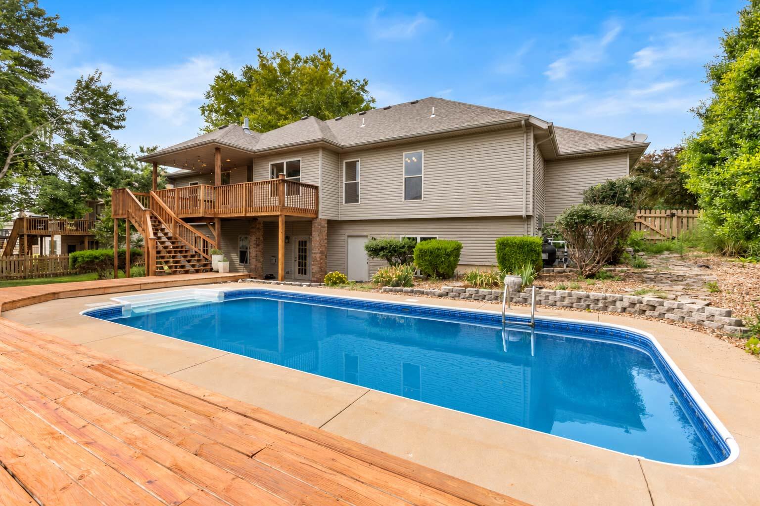 527 Piperpoint Property Photo 44