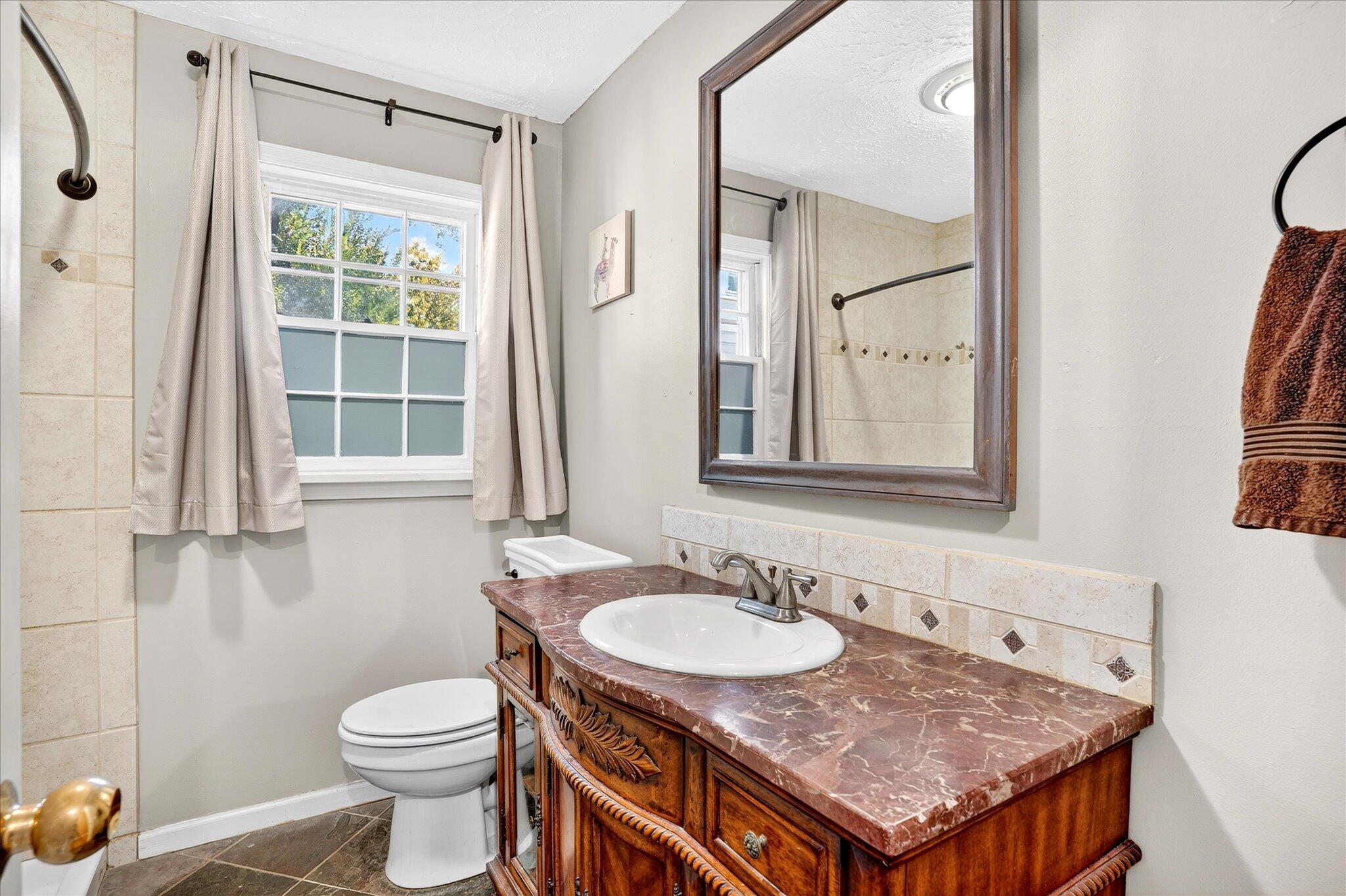 620 East Sunshine Street Property Photo 29