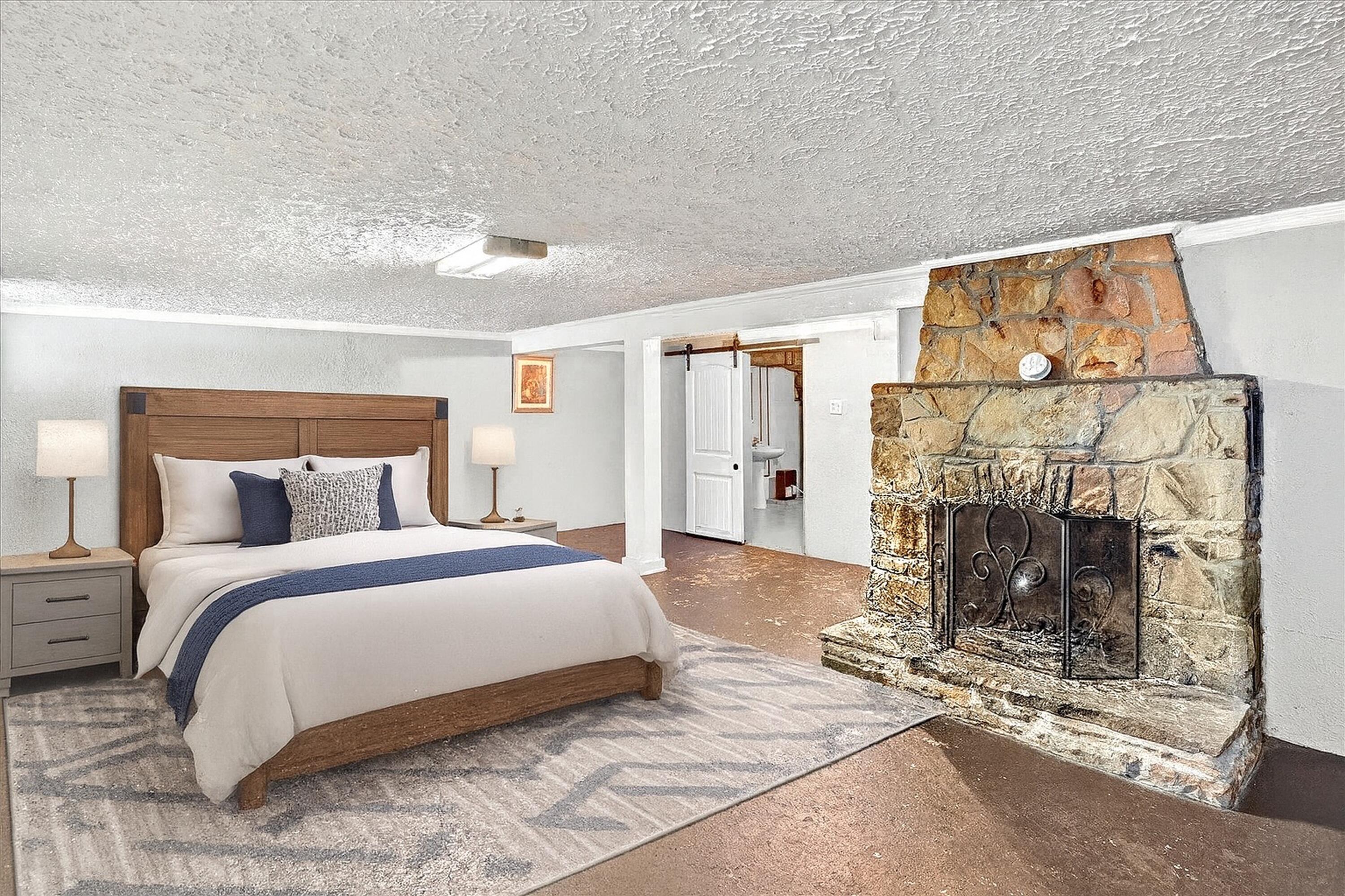 620 East Sunshine Street Property Photo 30