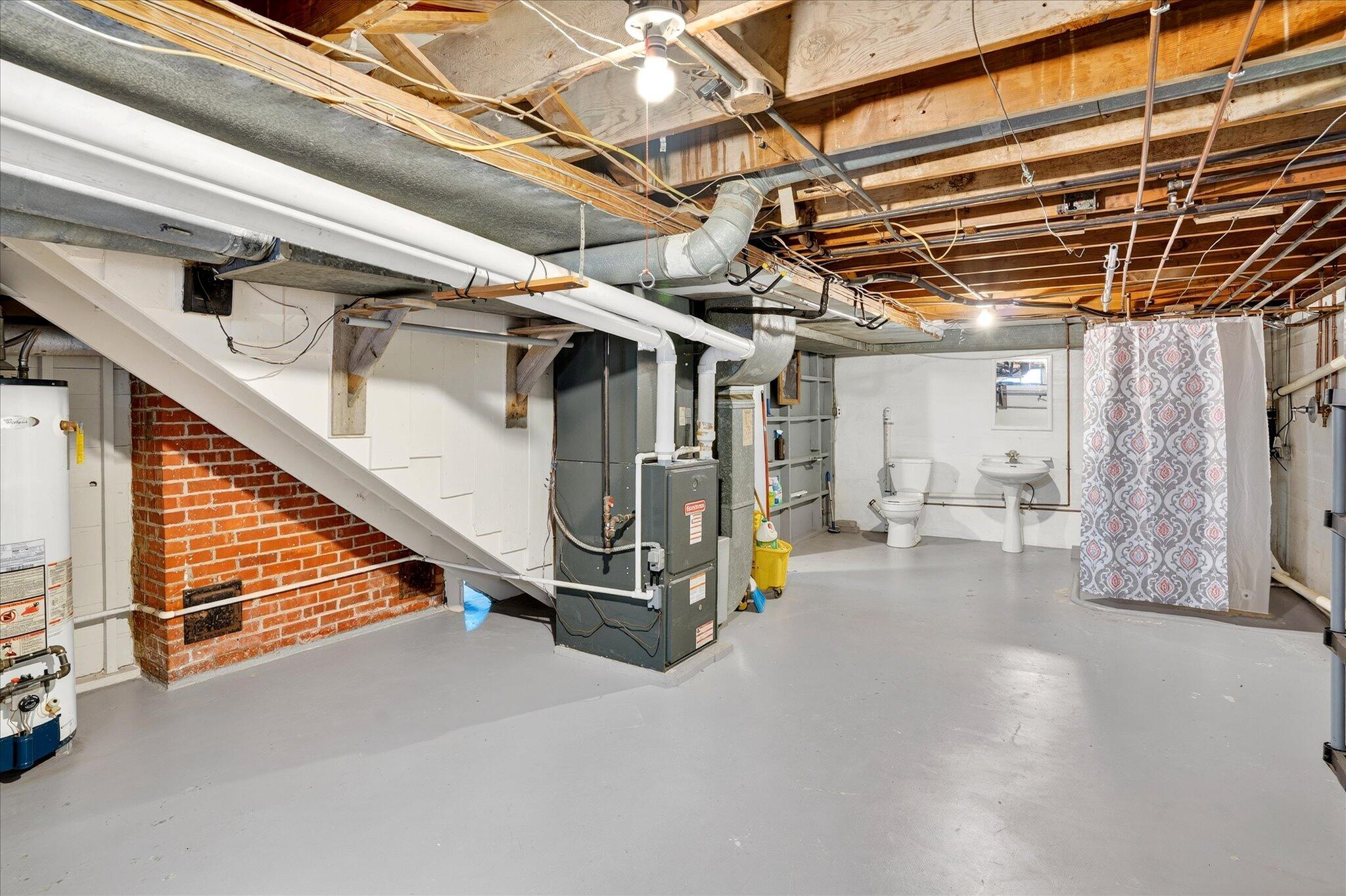 620 East Sunshine Street Property Photo 33