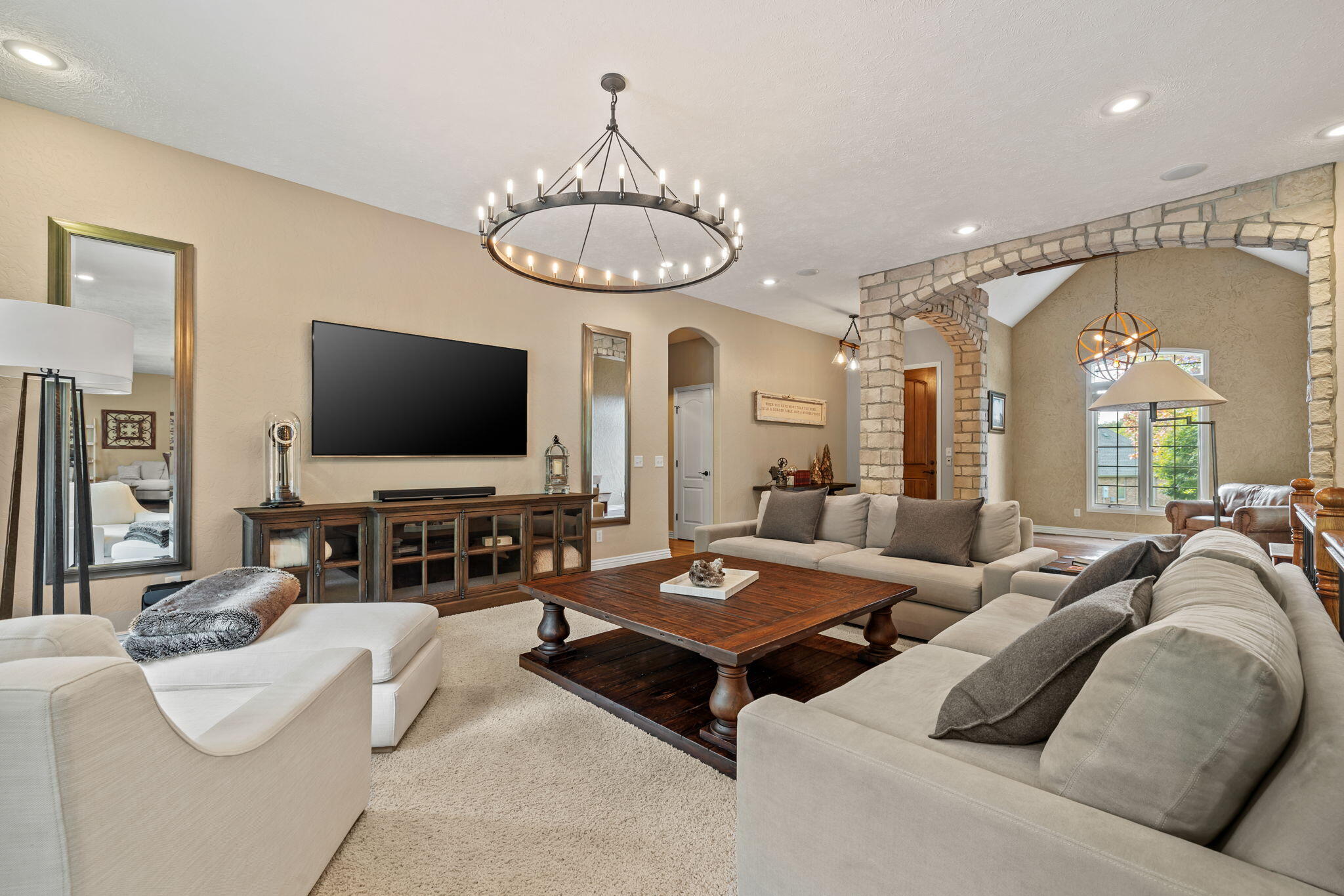 3094 West Cedarbluff Drive Property Photo 11