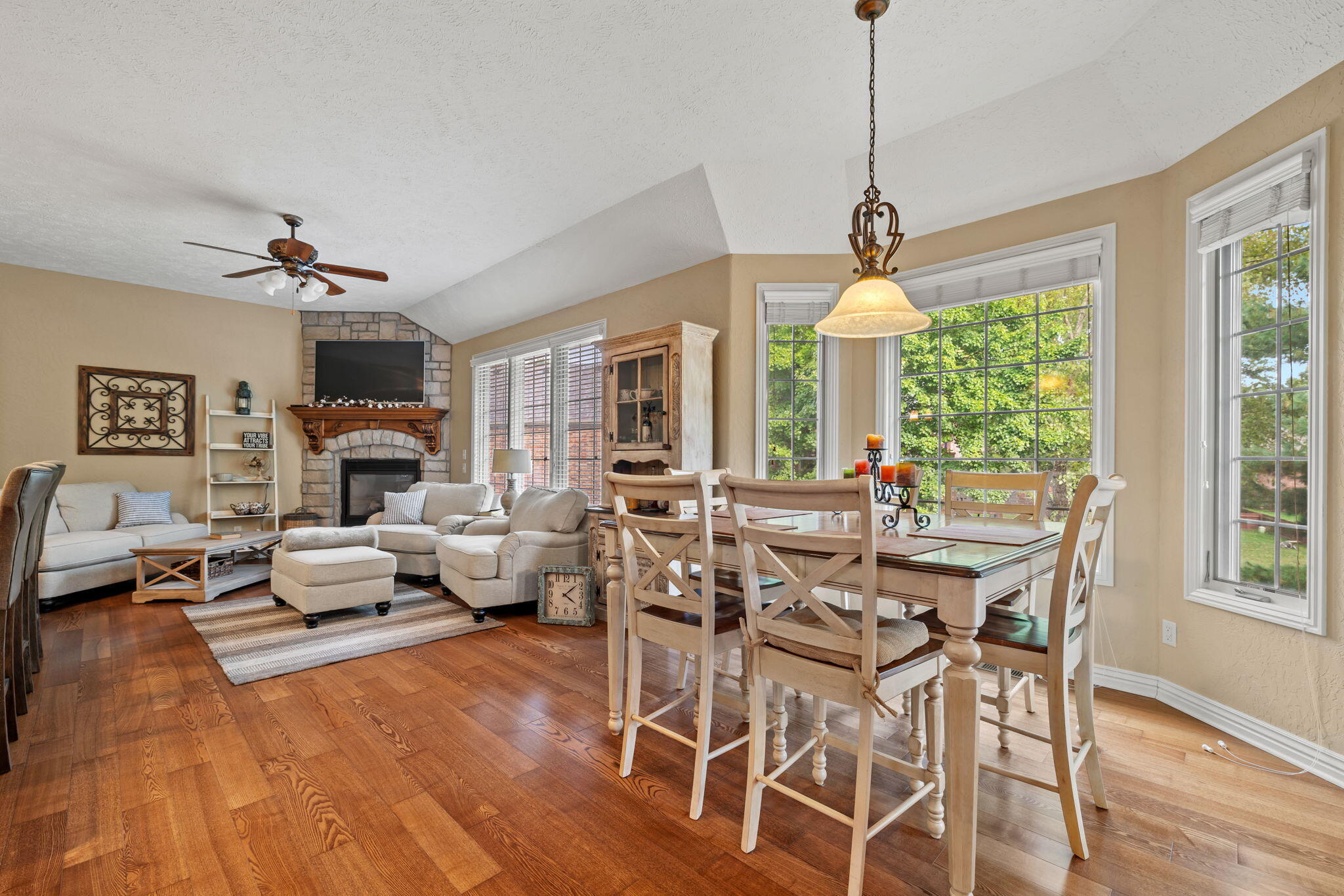 3094 West Cedarbluff Drive Property Photo 12