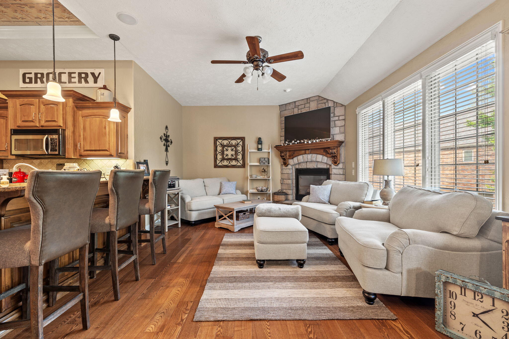 3094 West Cedarbluff Drive Property Photo 13