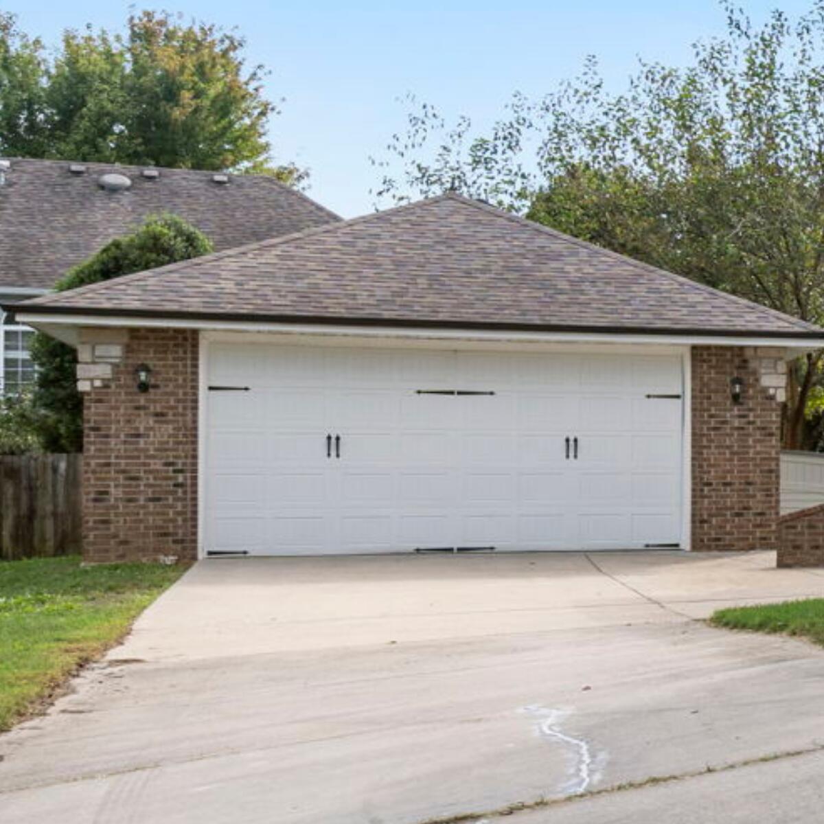 1522 West Porterfield Drive Property Photo 4