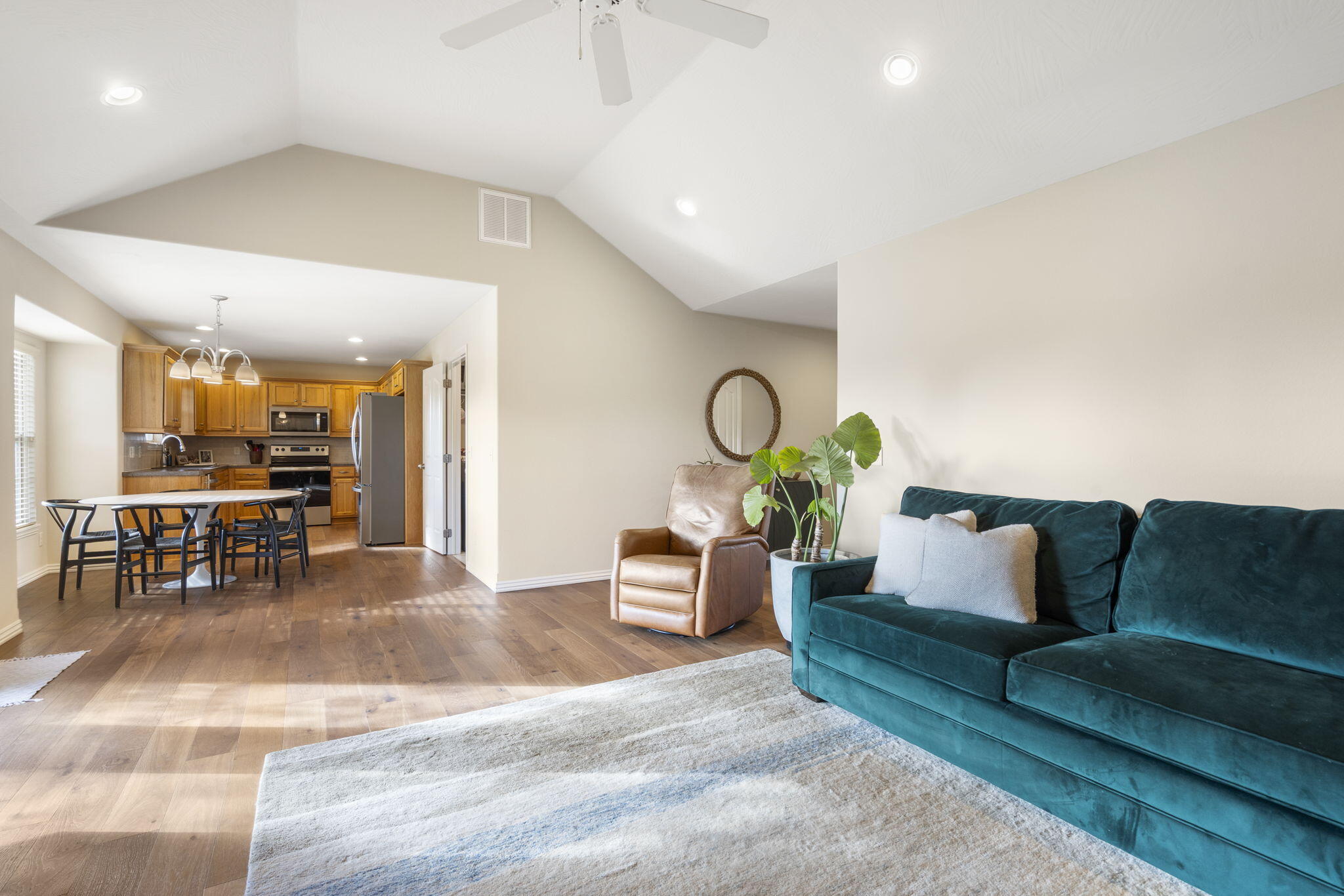 734 North Bluegill Street Property Photo 5