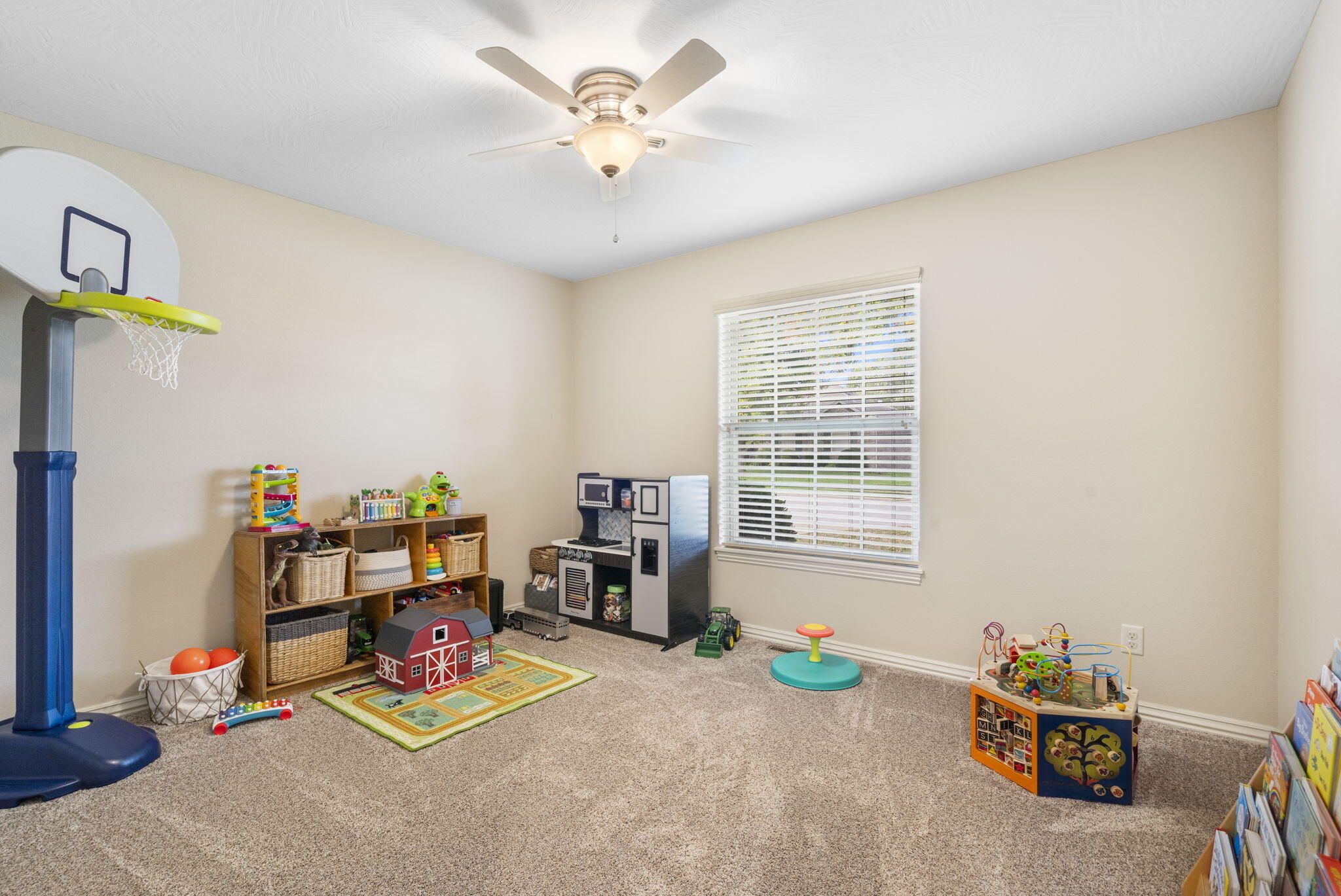 734 North Bluegill Street Property Photo 17