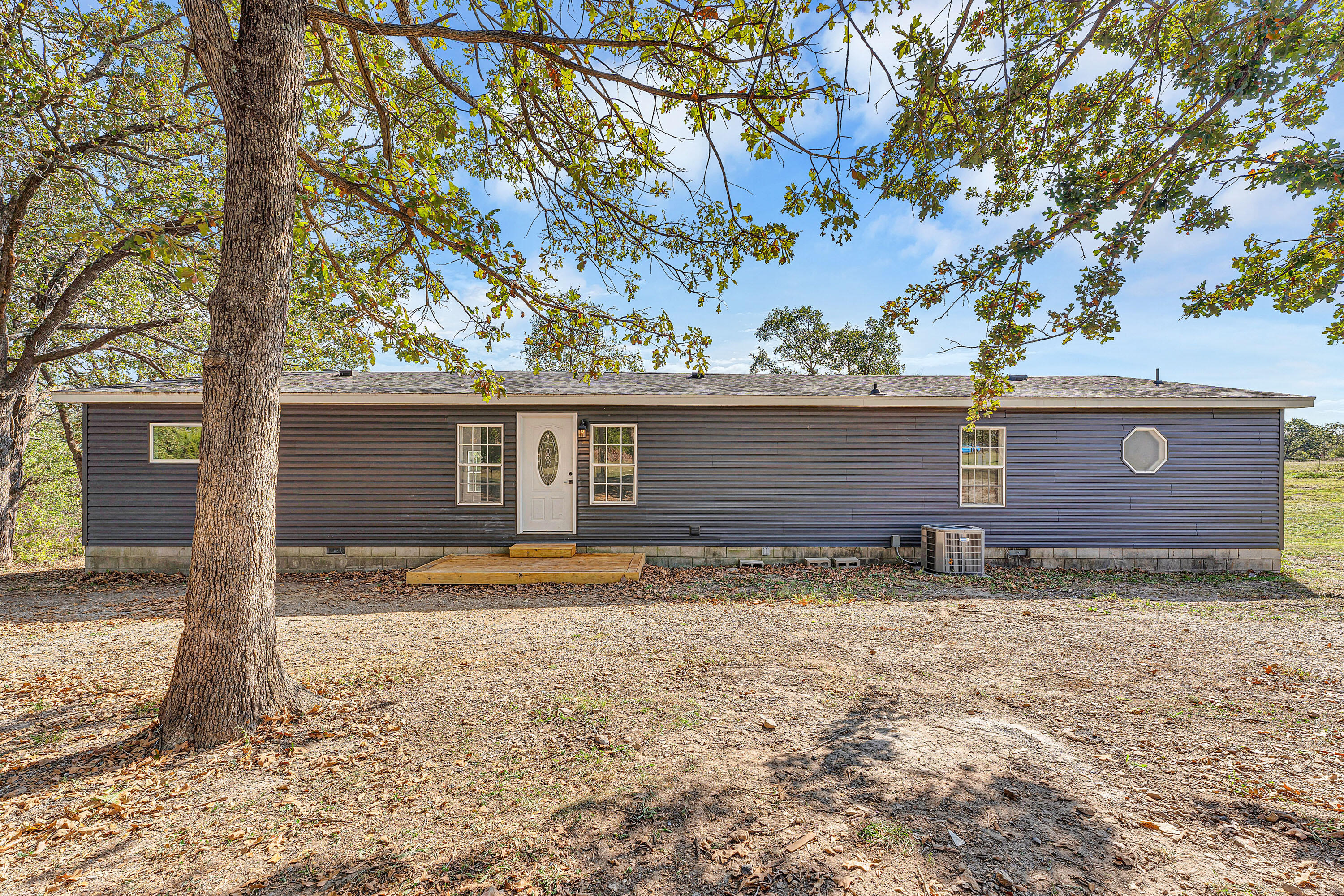 17037 County Road 361 Property Photo 1