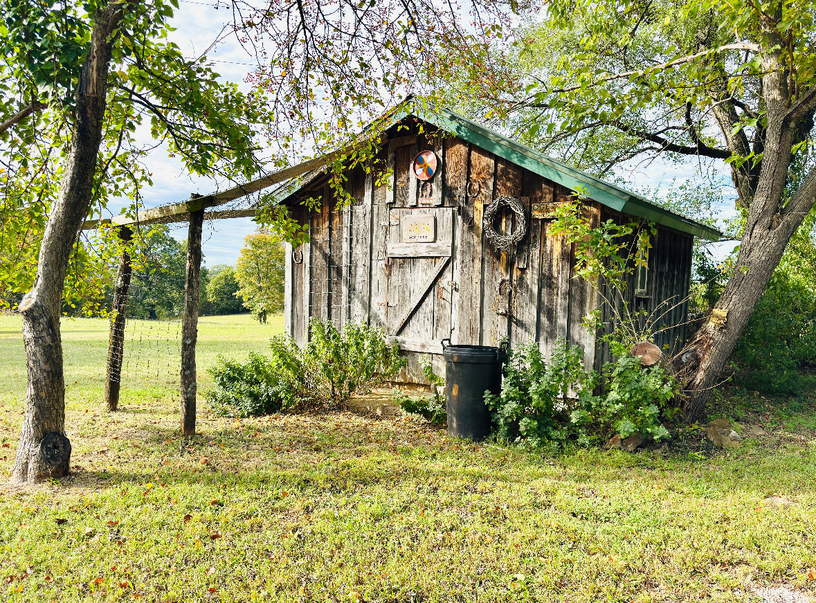 20685 East Hwy M Property Photo 6