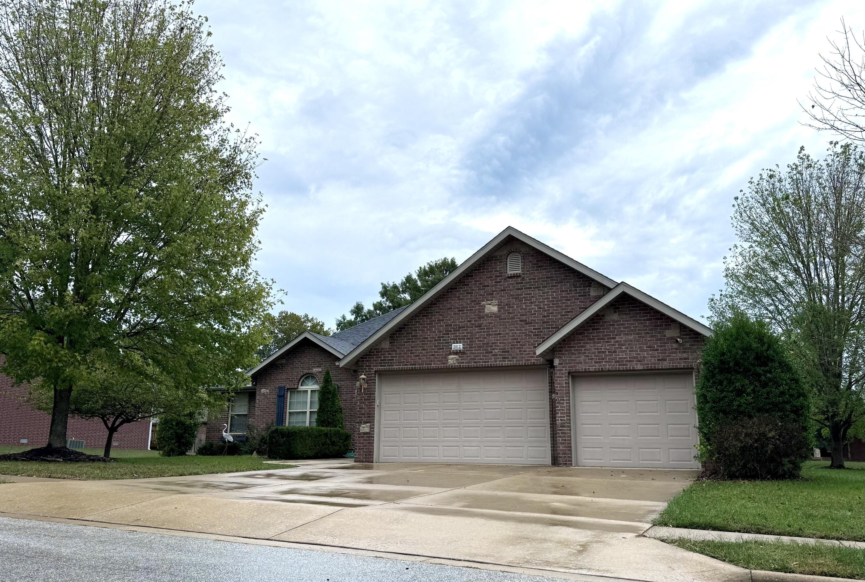 2012 North 8th Avenue Property Photo 1