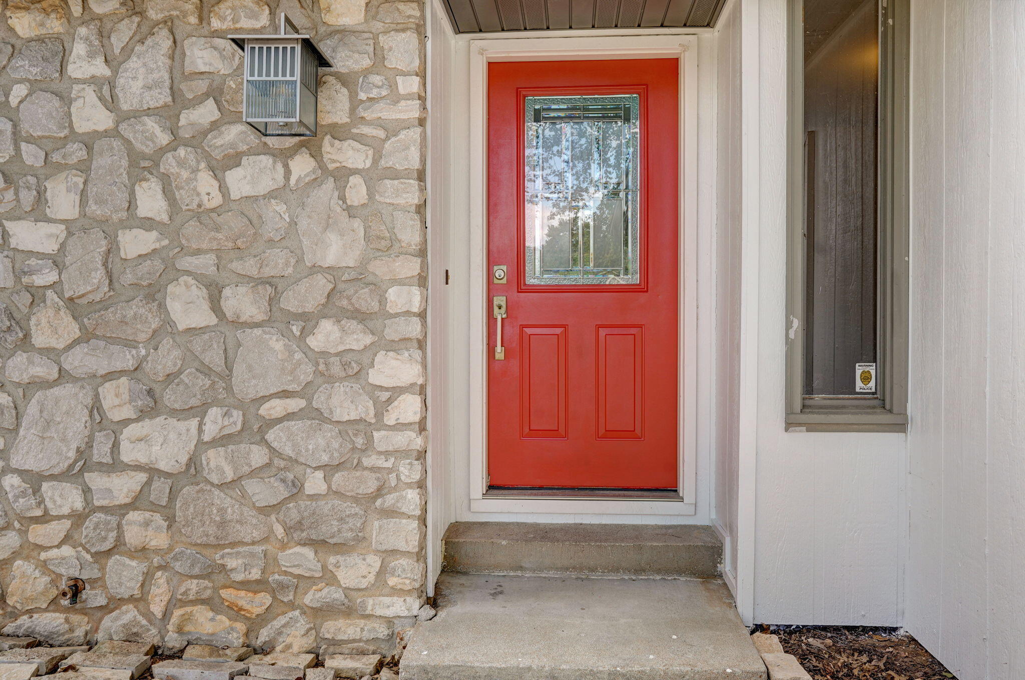 1604 East Walnut Lawn Street Property Photo 5