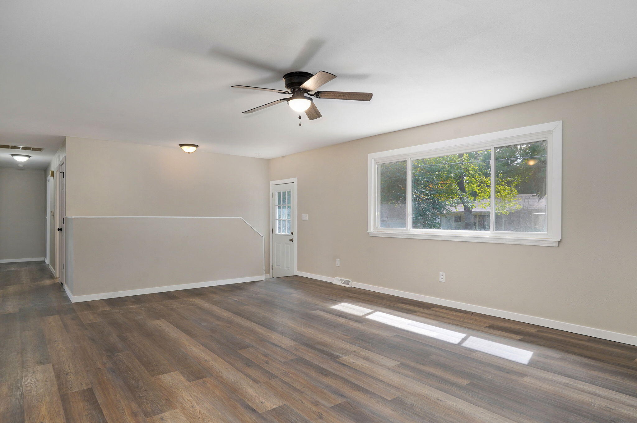 1604 East Walnut Lawn Street Property Photo 16