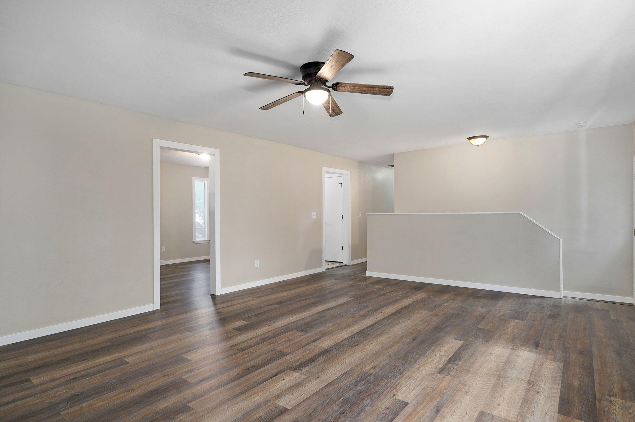 1604 East Walnut Lawn Street Property Photo 17