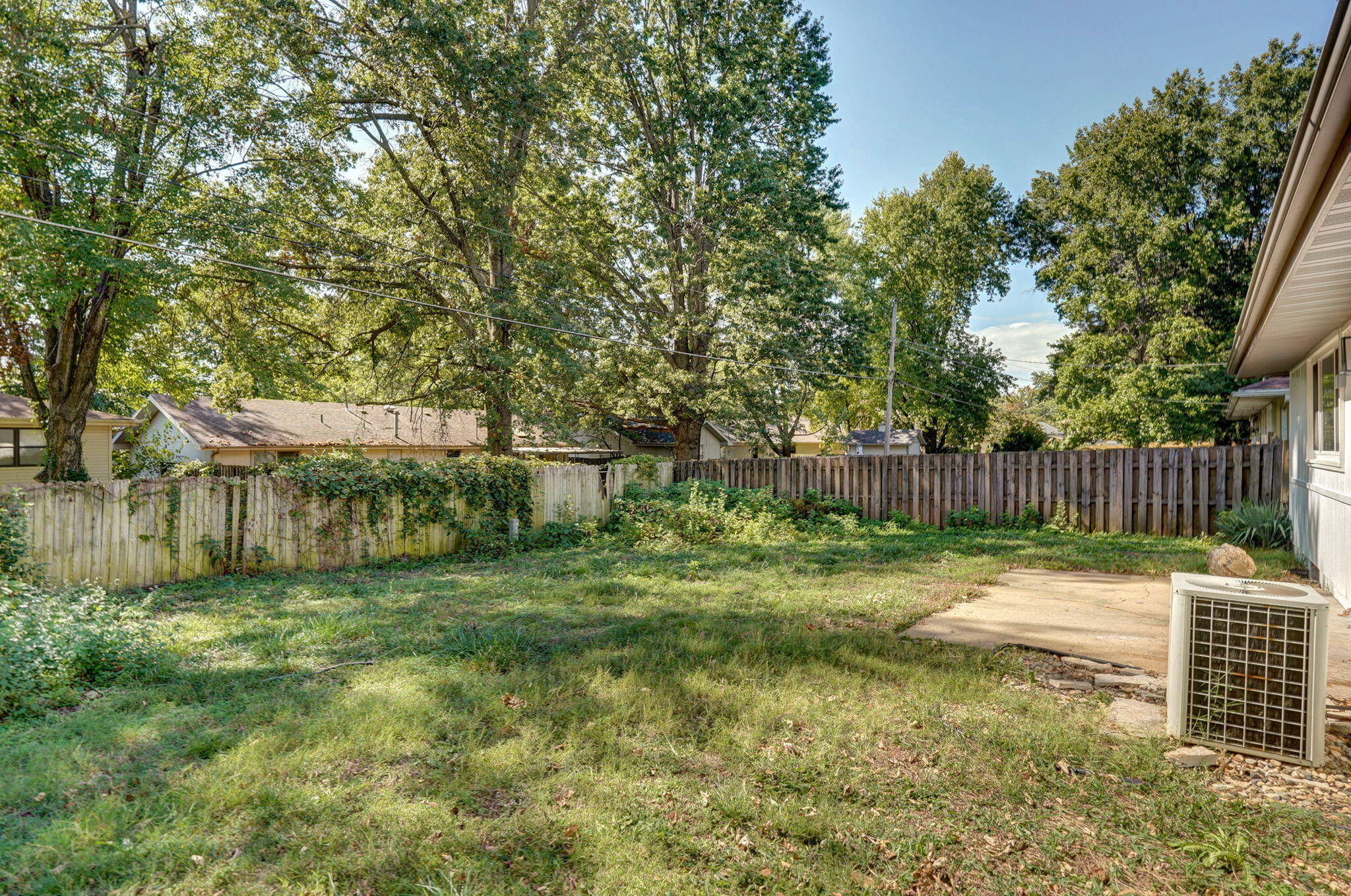 1604 East Walnut Lawn Street Property Photo 36