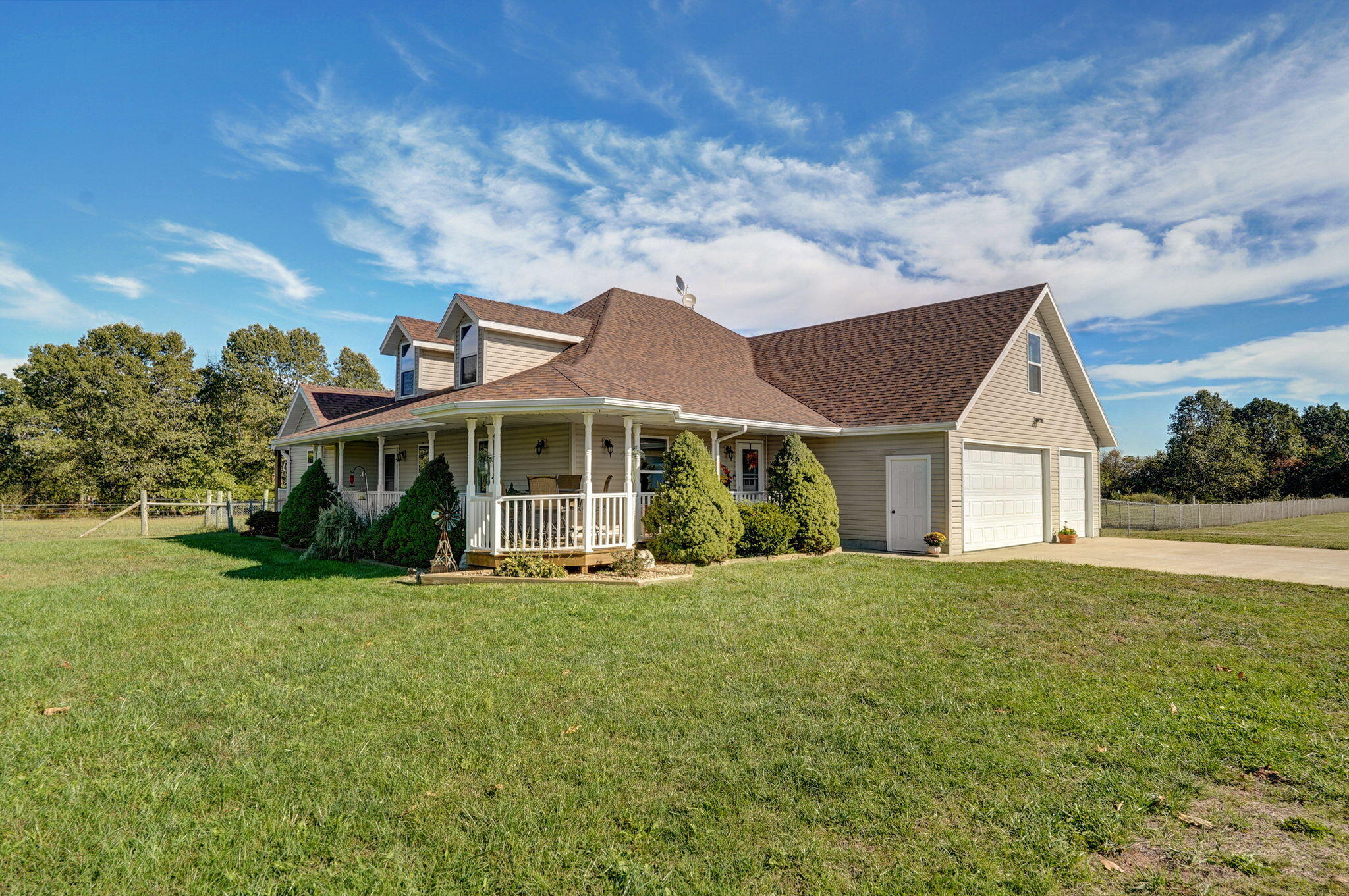 248 Pleasant Lane Property Photo 2