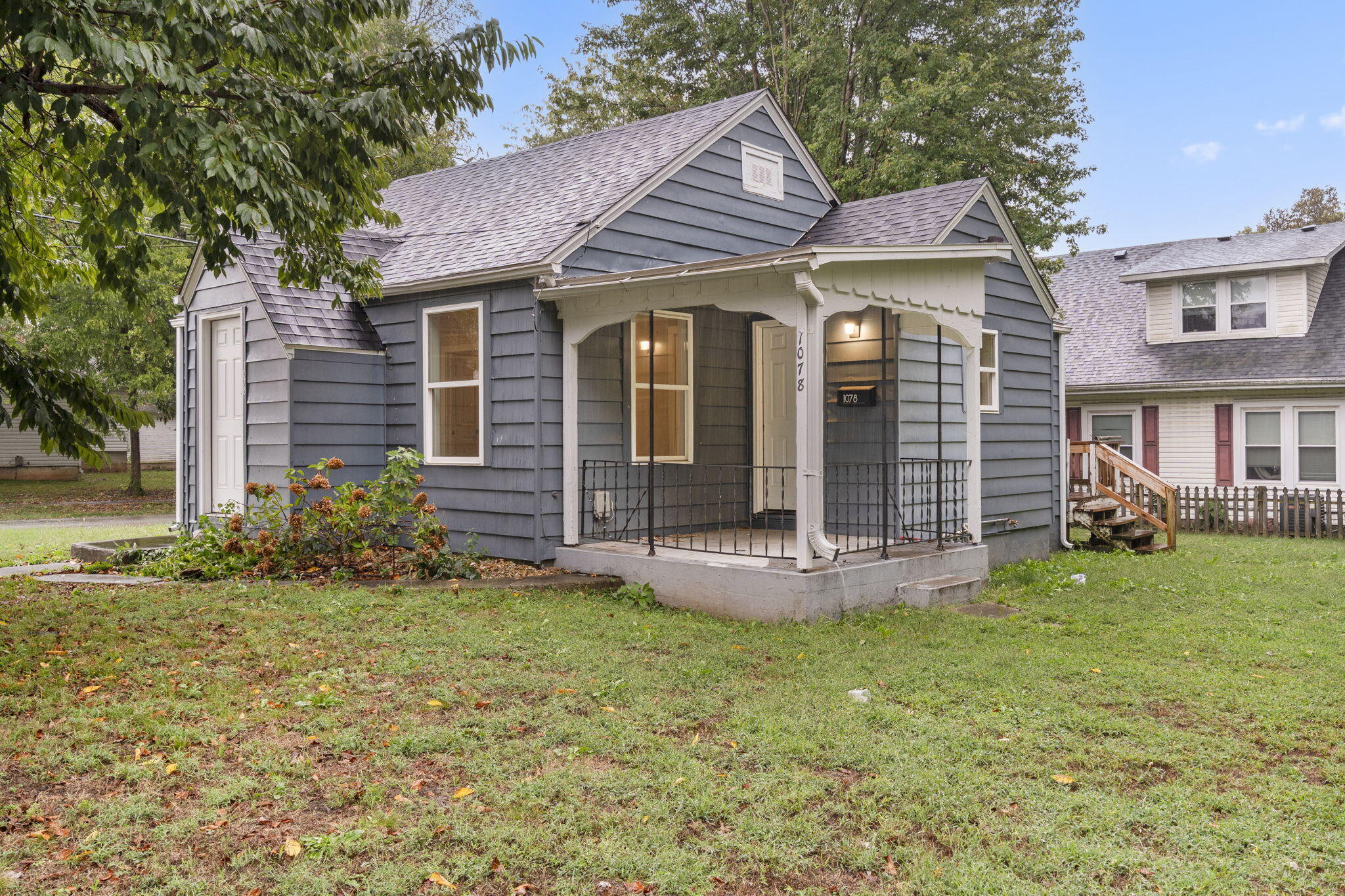 1078 East Blaine Street Property Photo 1