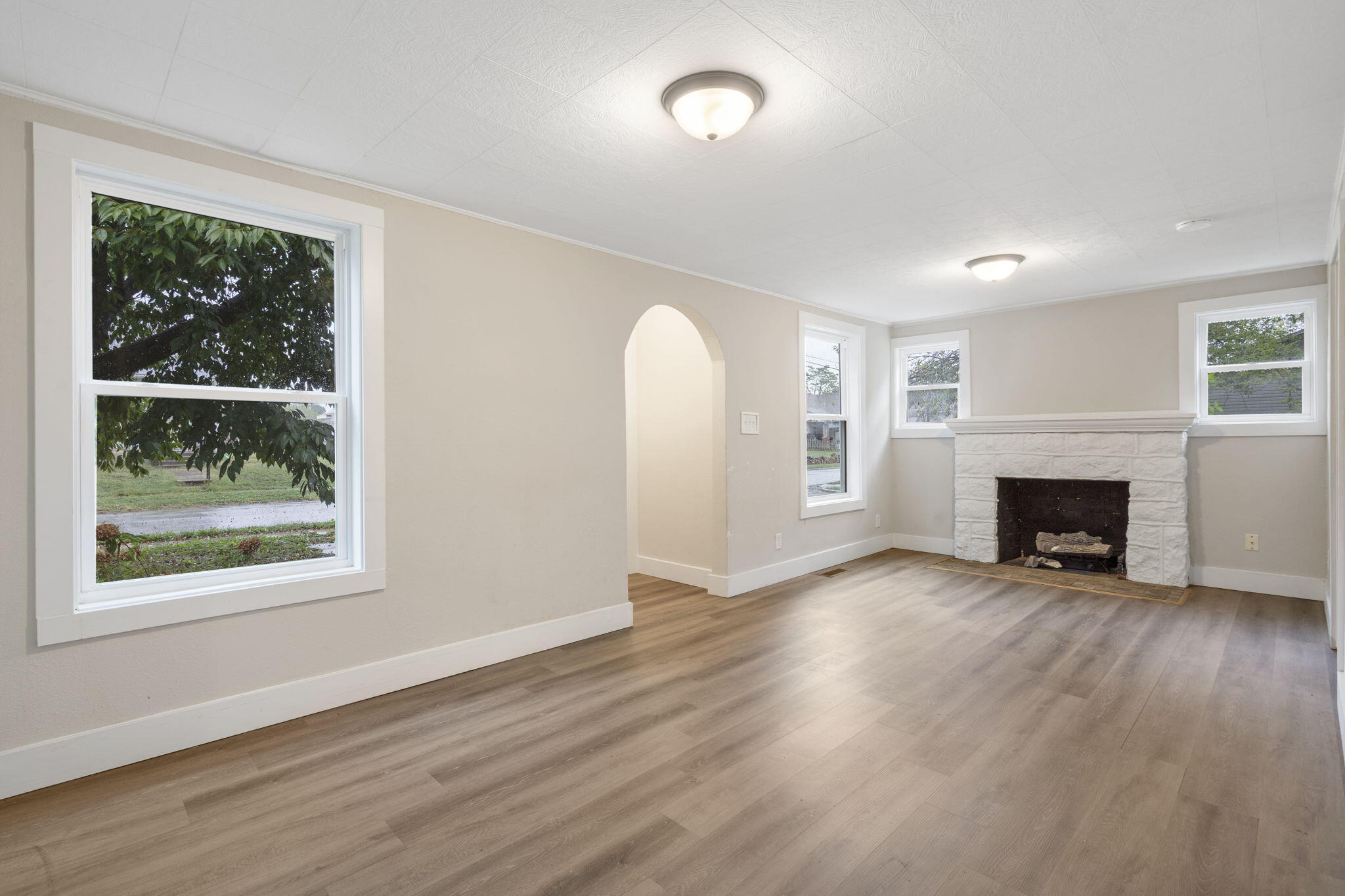 1078 East Blaine Street Property Photo 6