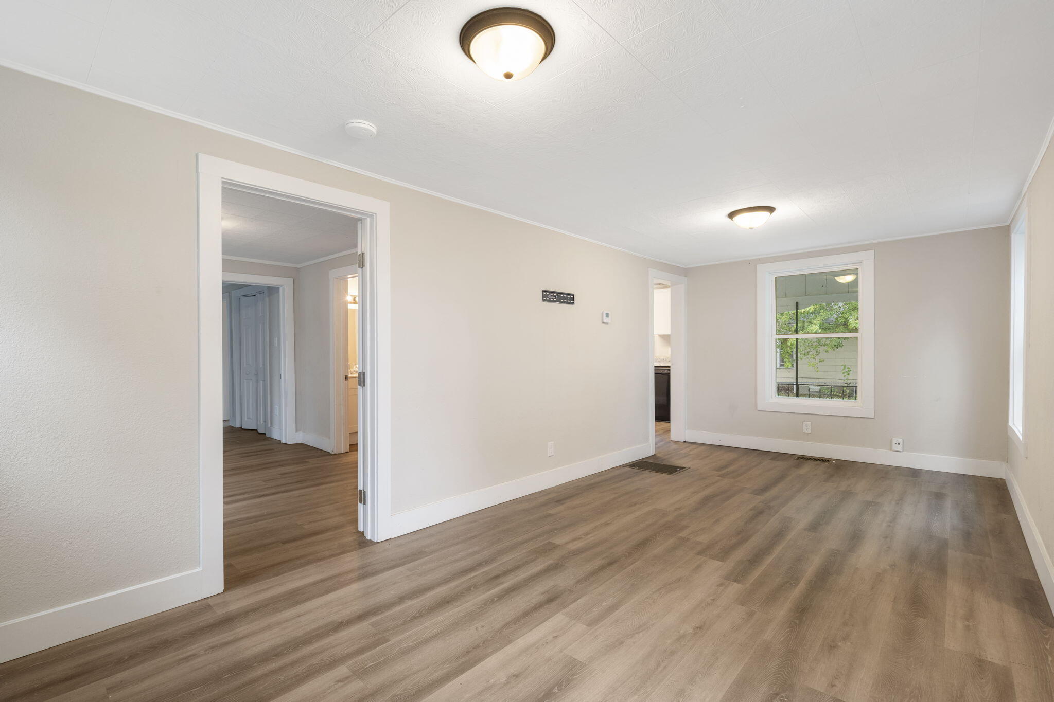 1078 East Blaine Street Property Photo 10