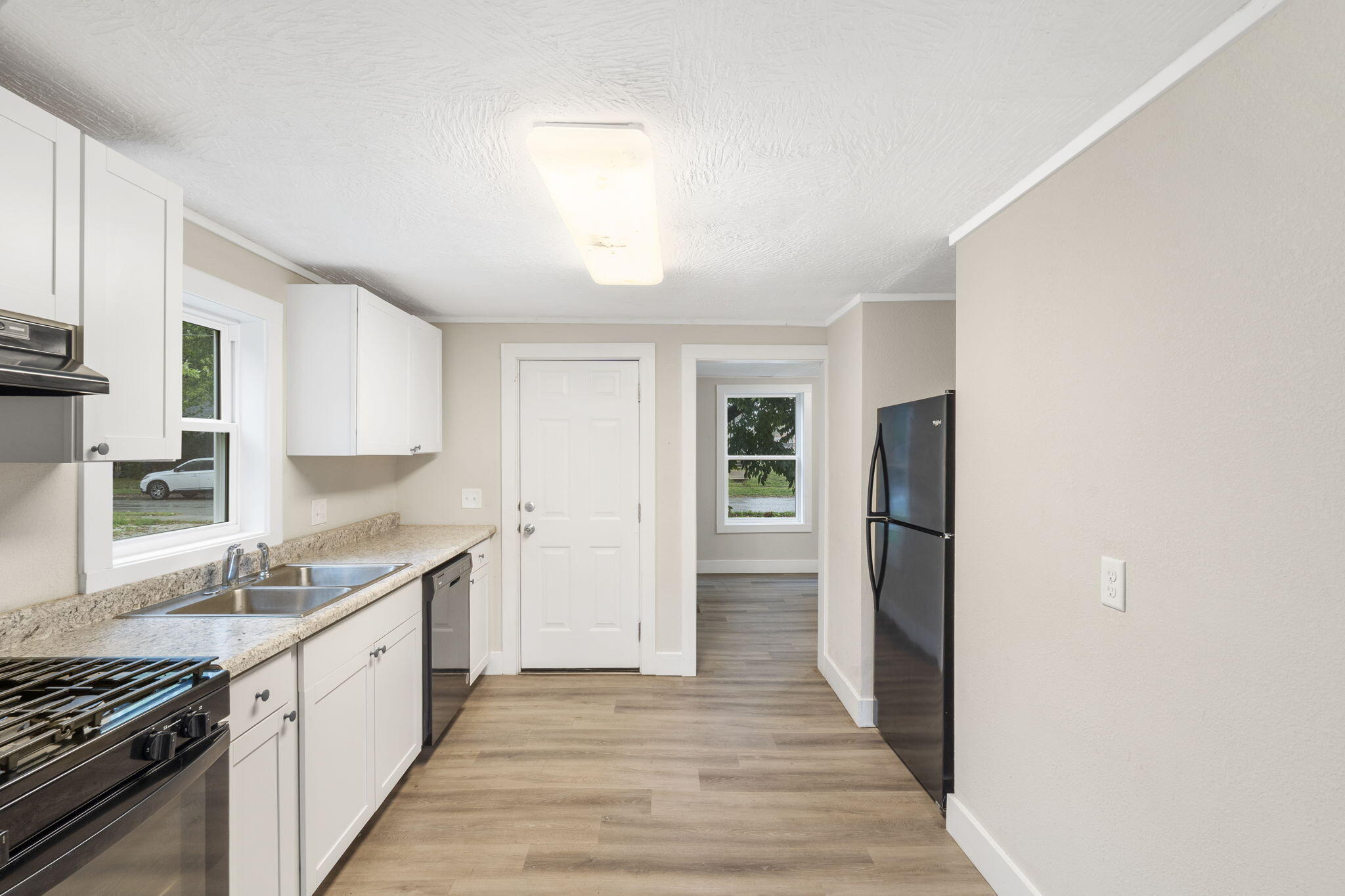 1078 East Blaine Street Property Photo 15