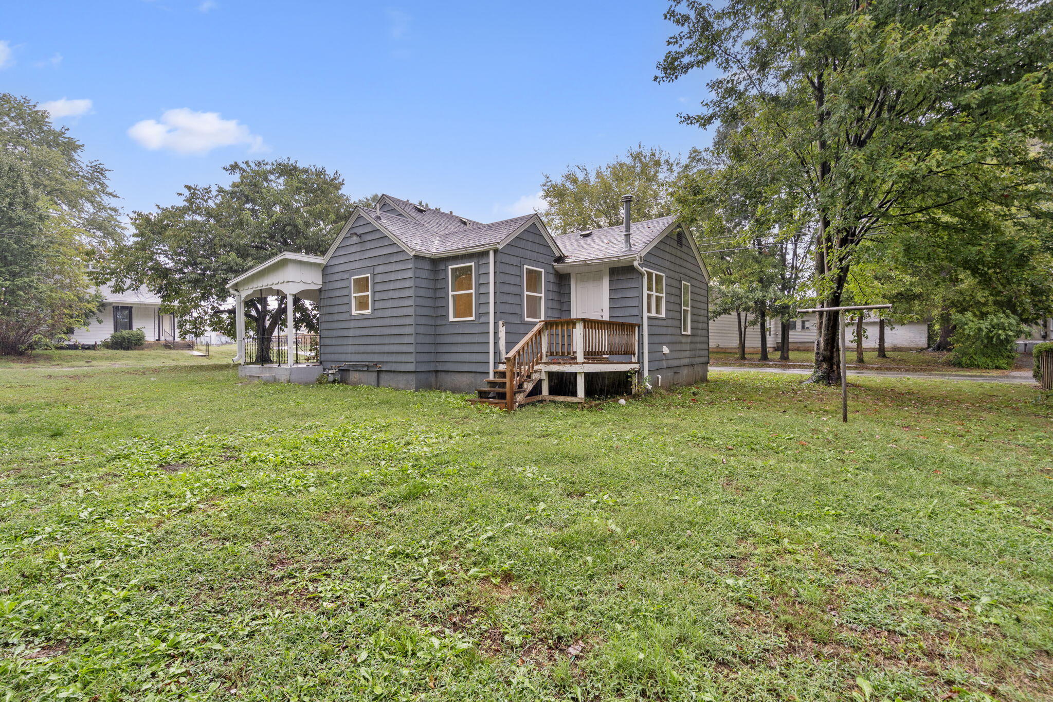 1078 East Blaine Street Property Photo 25