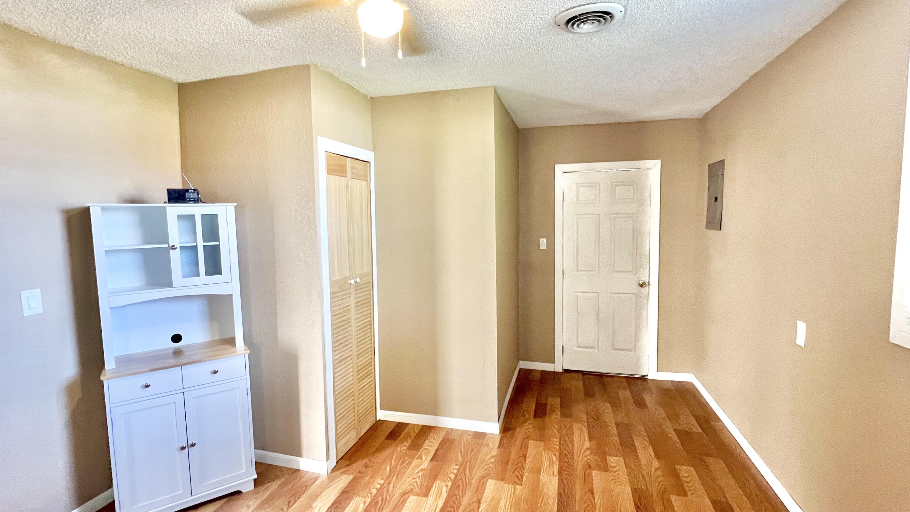 912 3rd Street Property Photo 11