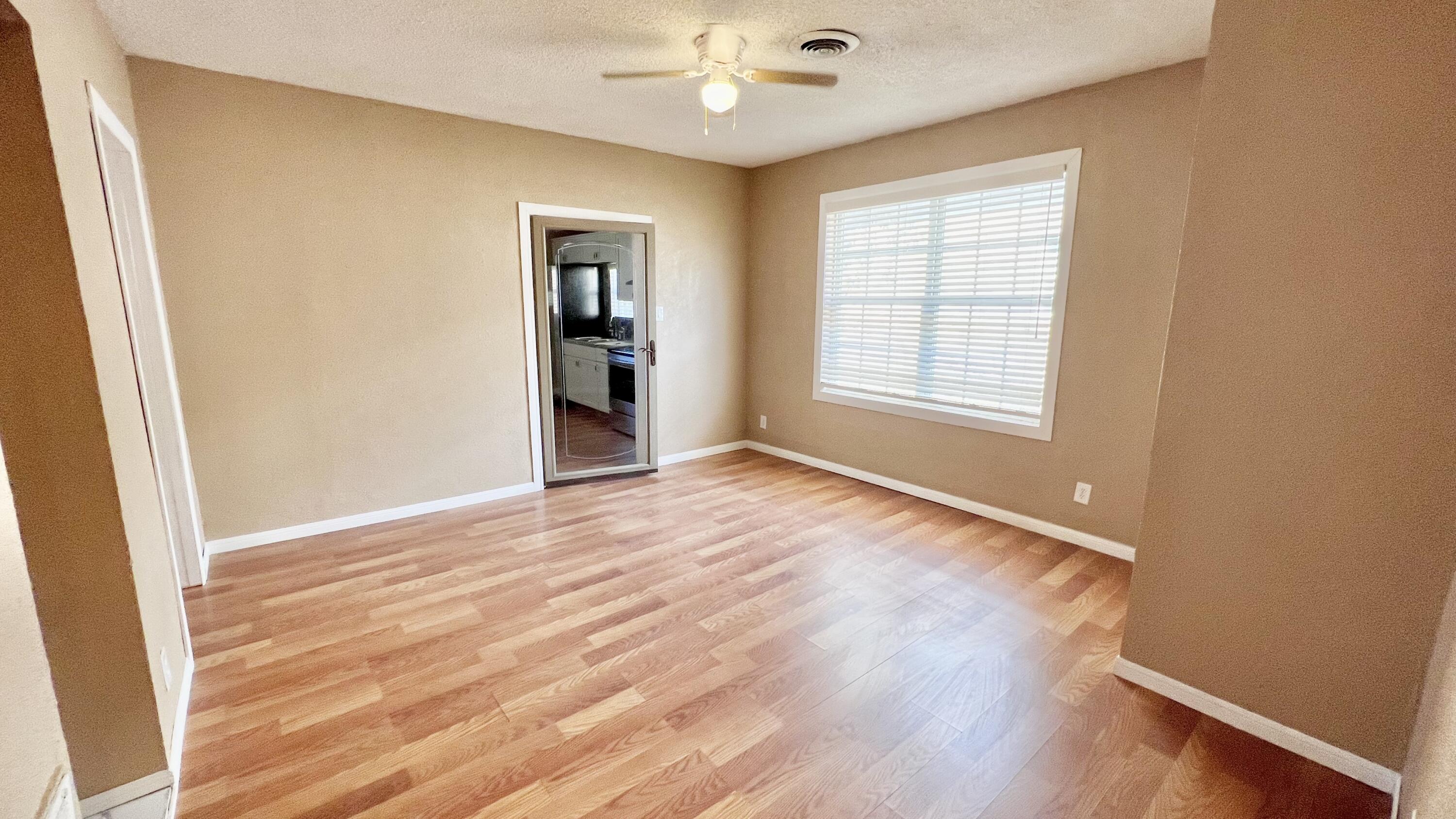 912 3rd Street Property Photo 12