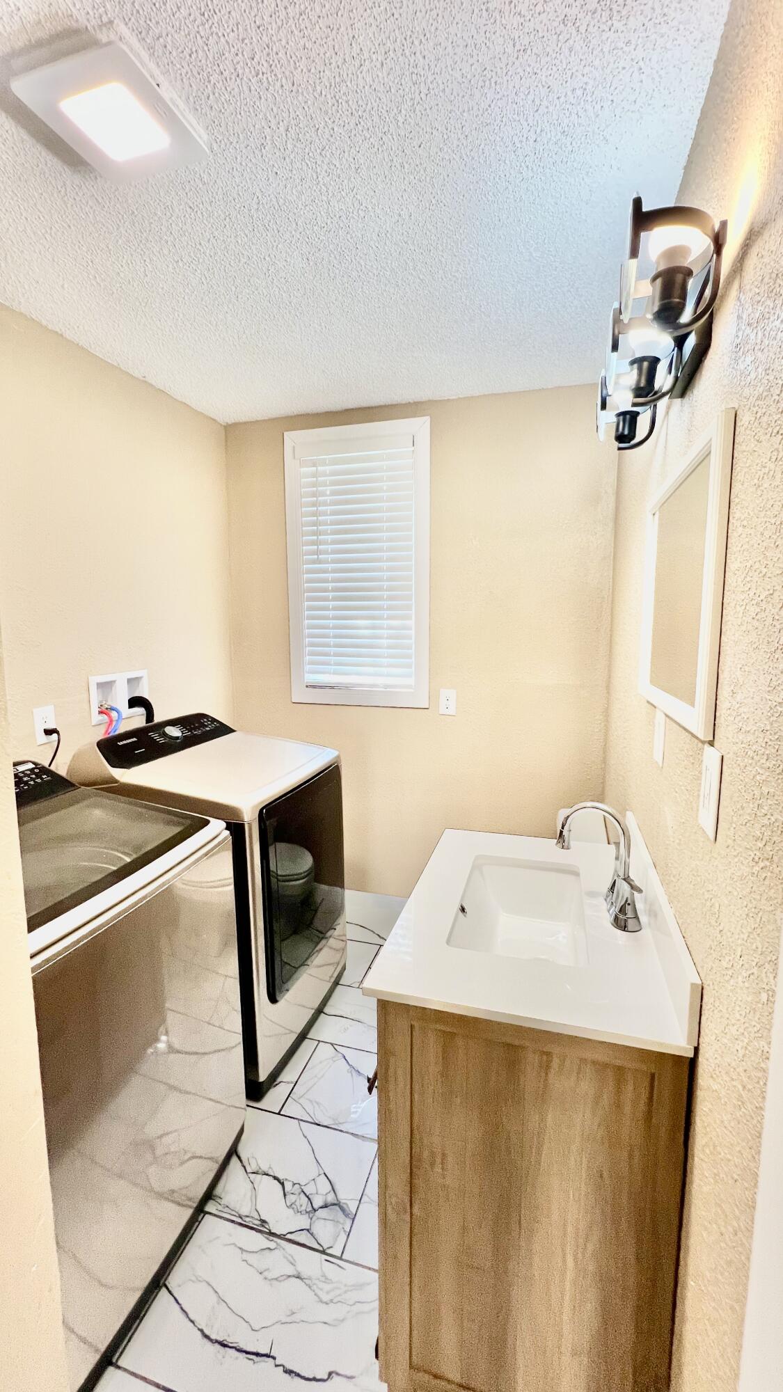 912 3rd Street Property Photo 14