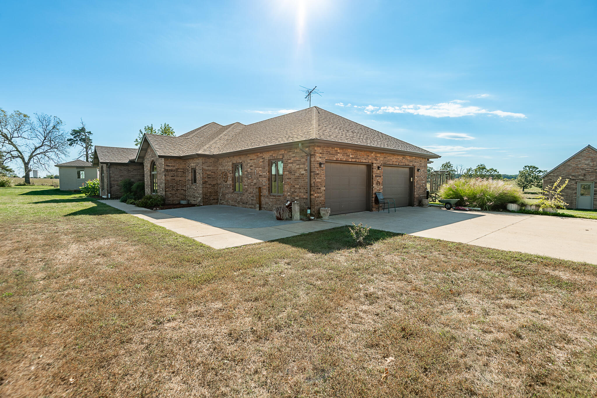 18007 Norton Drive Property Photo 33
