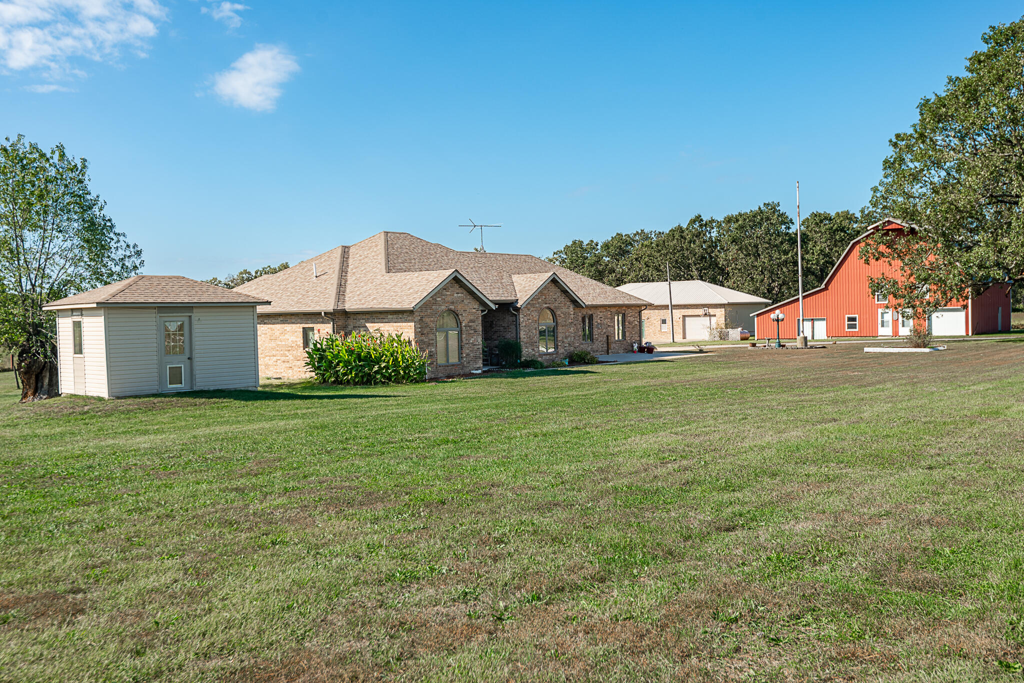 18007 Norton Drive Property Photo 7